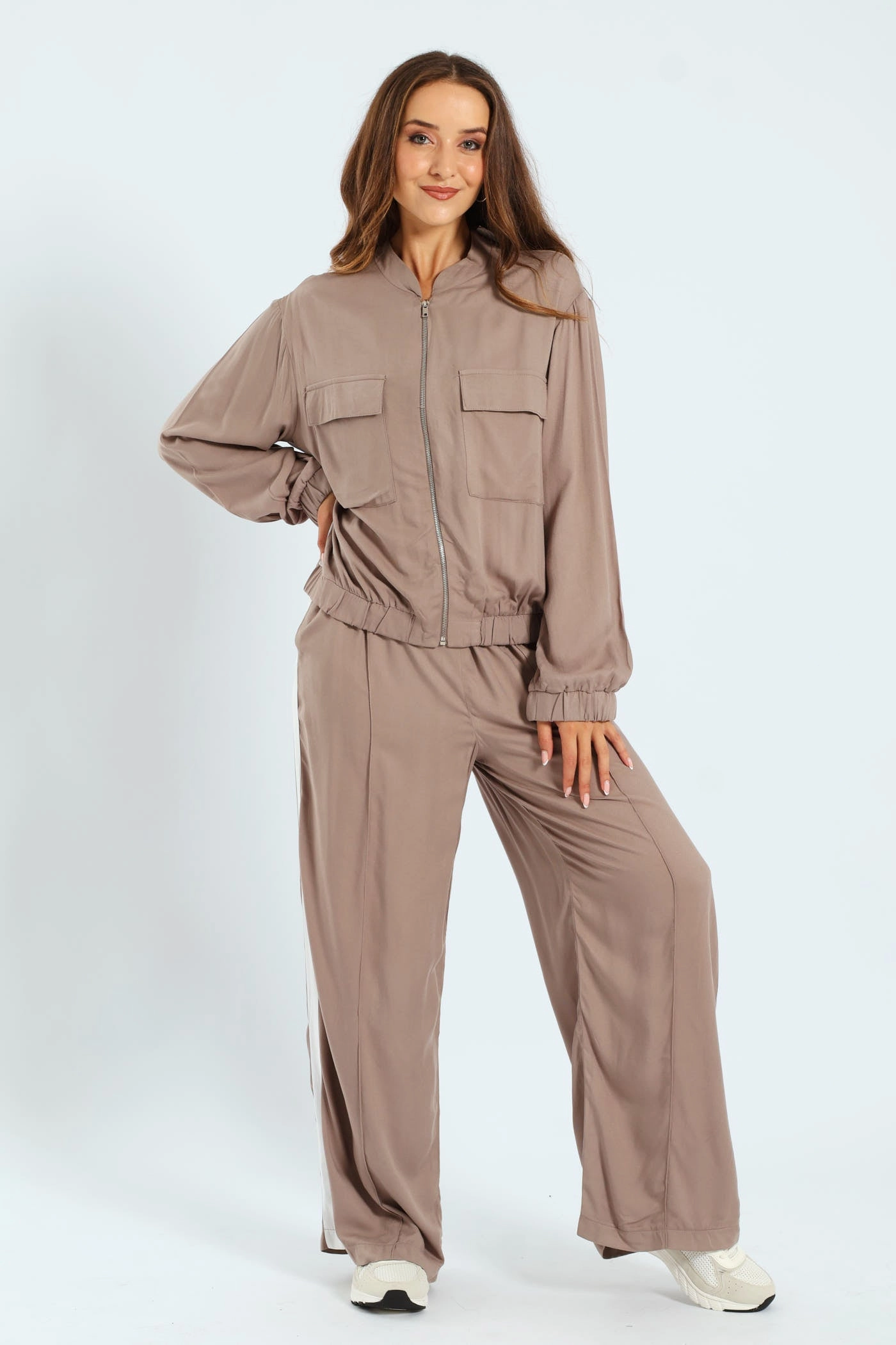 Utility Pocket Bomber With Sportstripe - Taupe Travel Fit Wind Stop