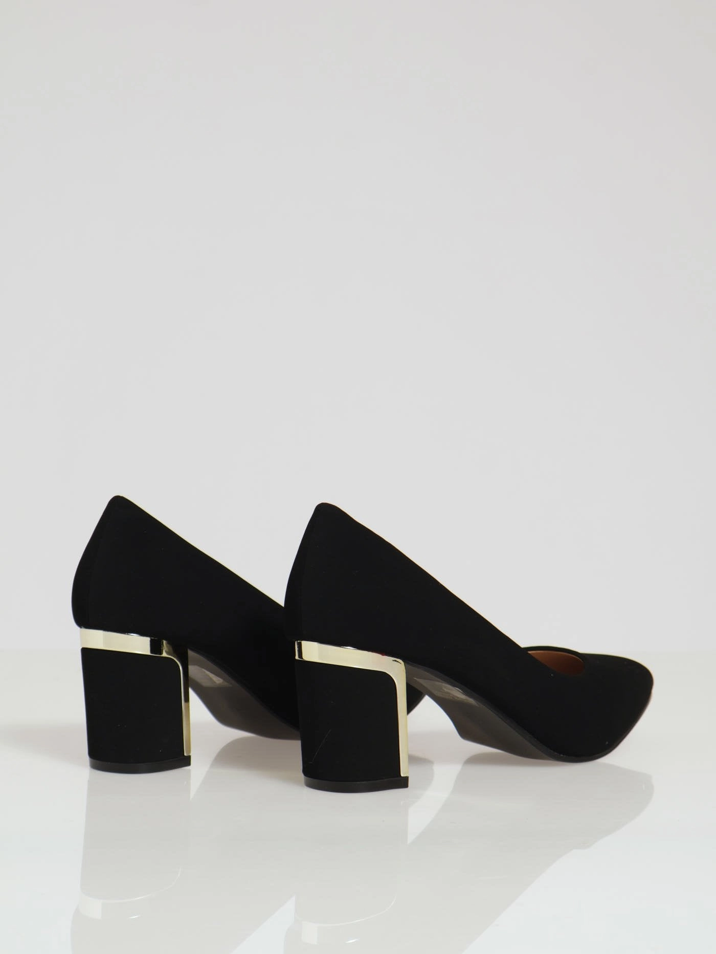 Pointy Trim Block?Heel - Black Romantic Wedding Shoes Sturdy Build