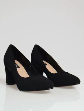 Almond Toe Block Heel - Black Cozy Heels Mood Ready