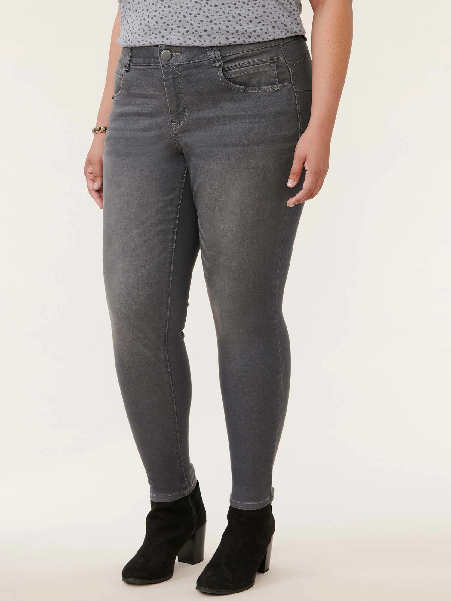"Ab"solution? Grey Denim Booty Lift Plus Jeggings Simple Layers Beach Day Modern