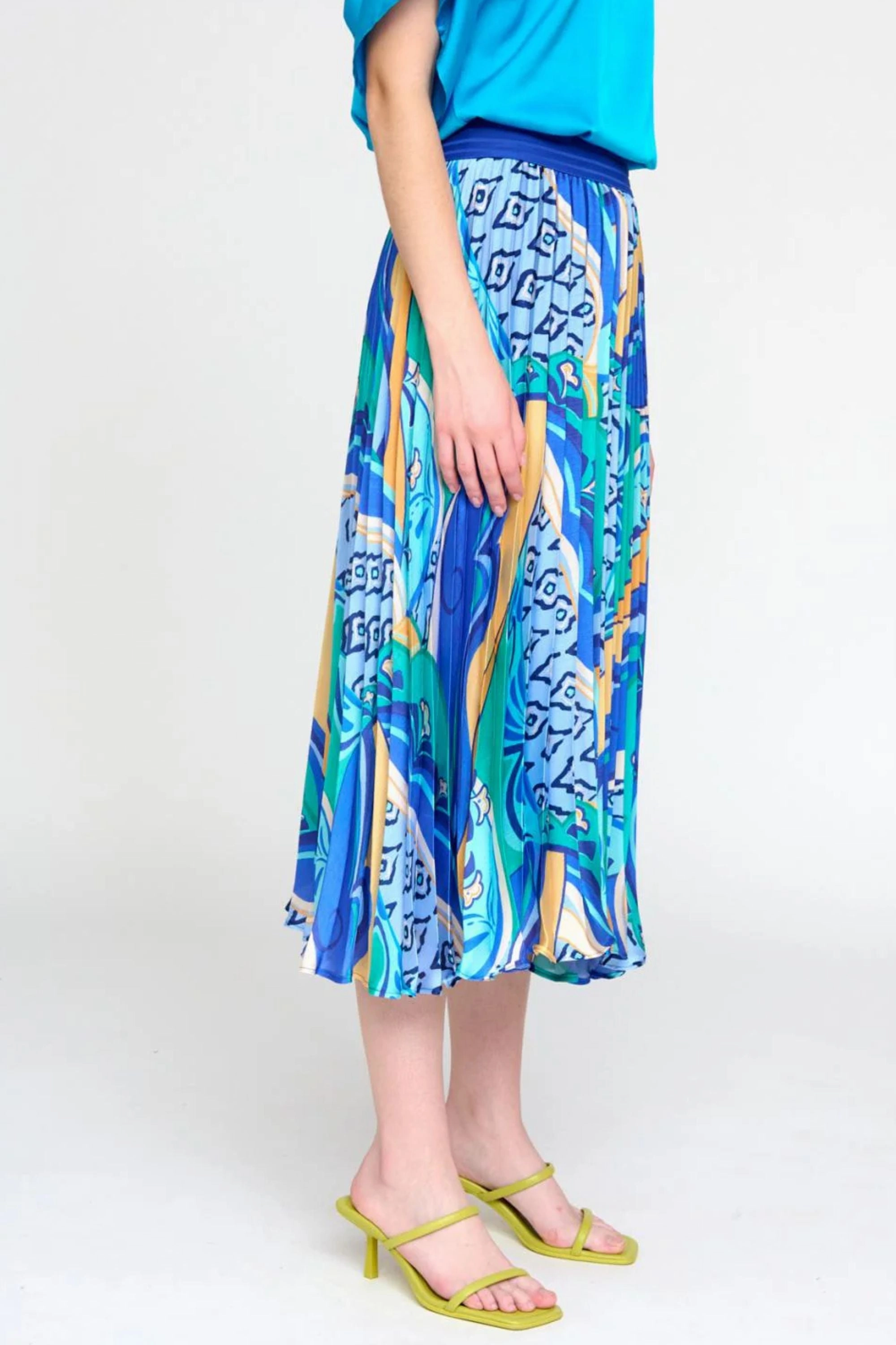 Sophisticated Mood Anti Pilling Treatment CHECENA PRINT SKIRT