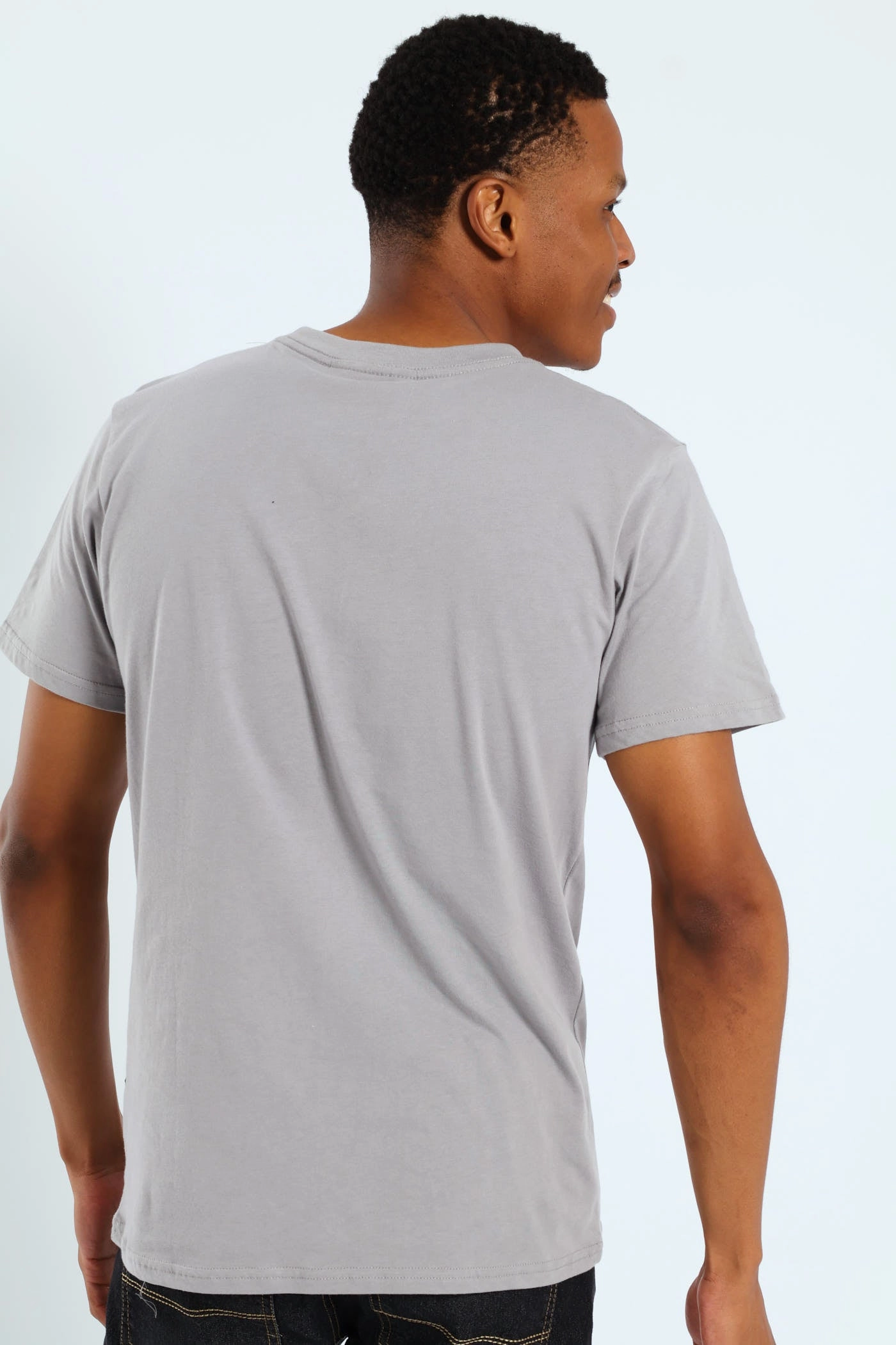 Low Profile Collar Effortless Comfort Wear Basic Print Tee - Light Grey