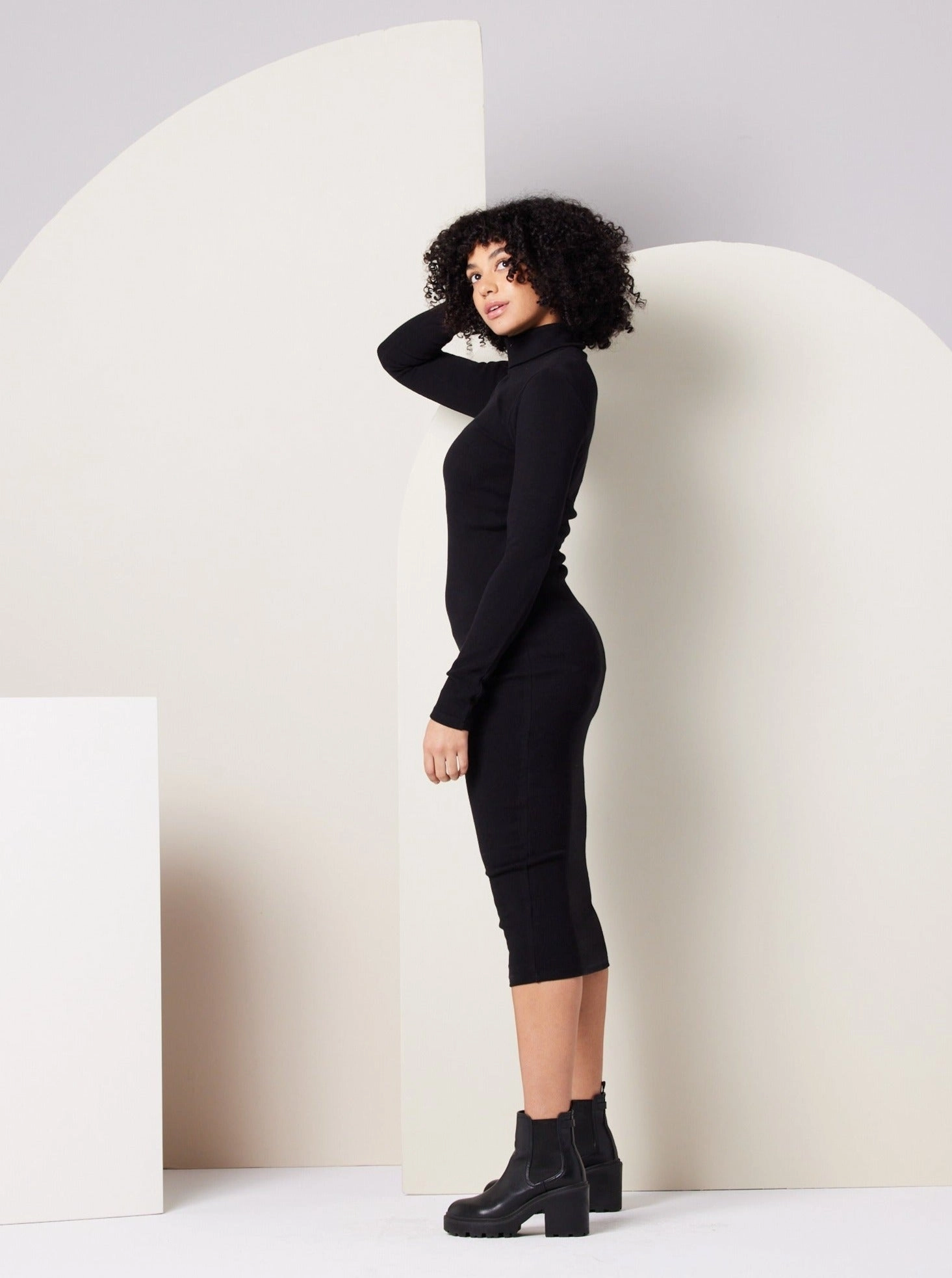 Faye Dress - Black Abrasion-resistant