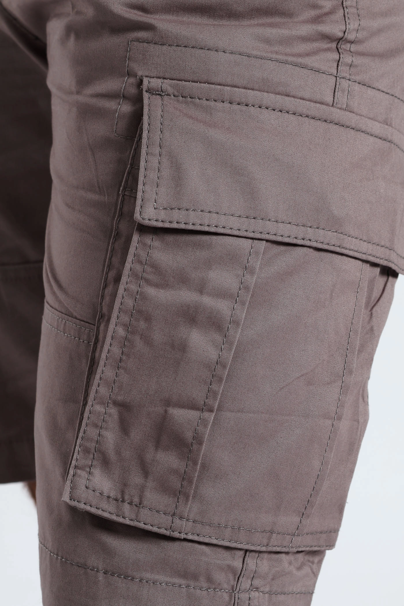 Outdoor Movement snap closure Flattering Silhouette Cargo Bellows Short - Charcoal