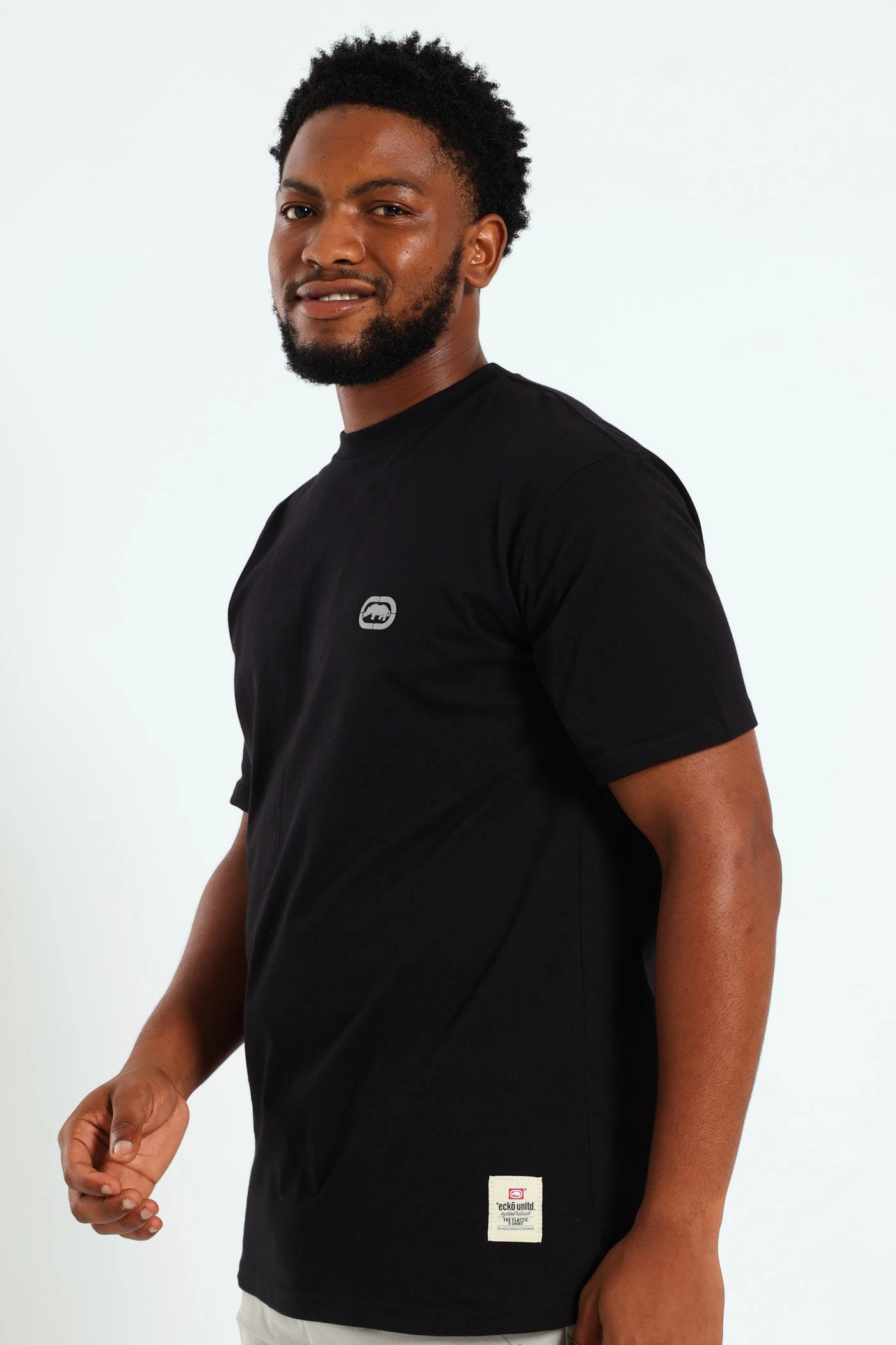 Travel Style Never Out Tee - Black