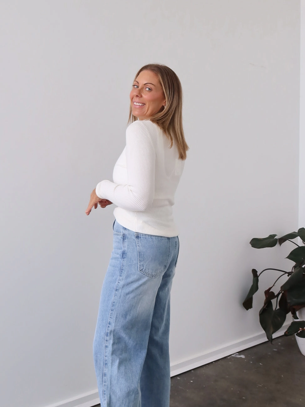 Amy Knit Top - Cream Female design