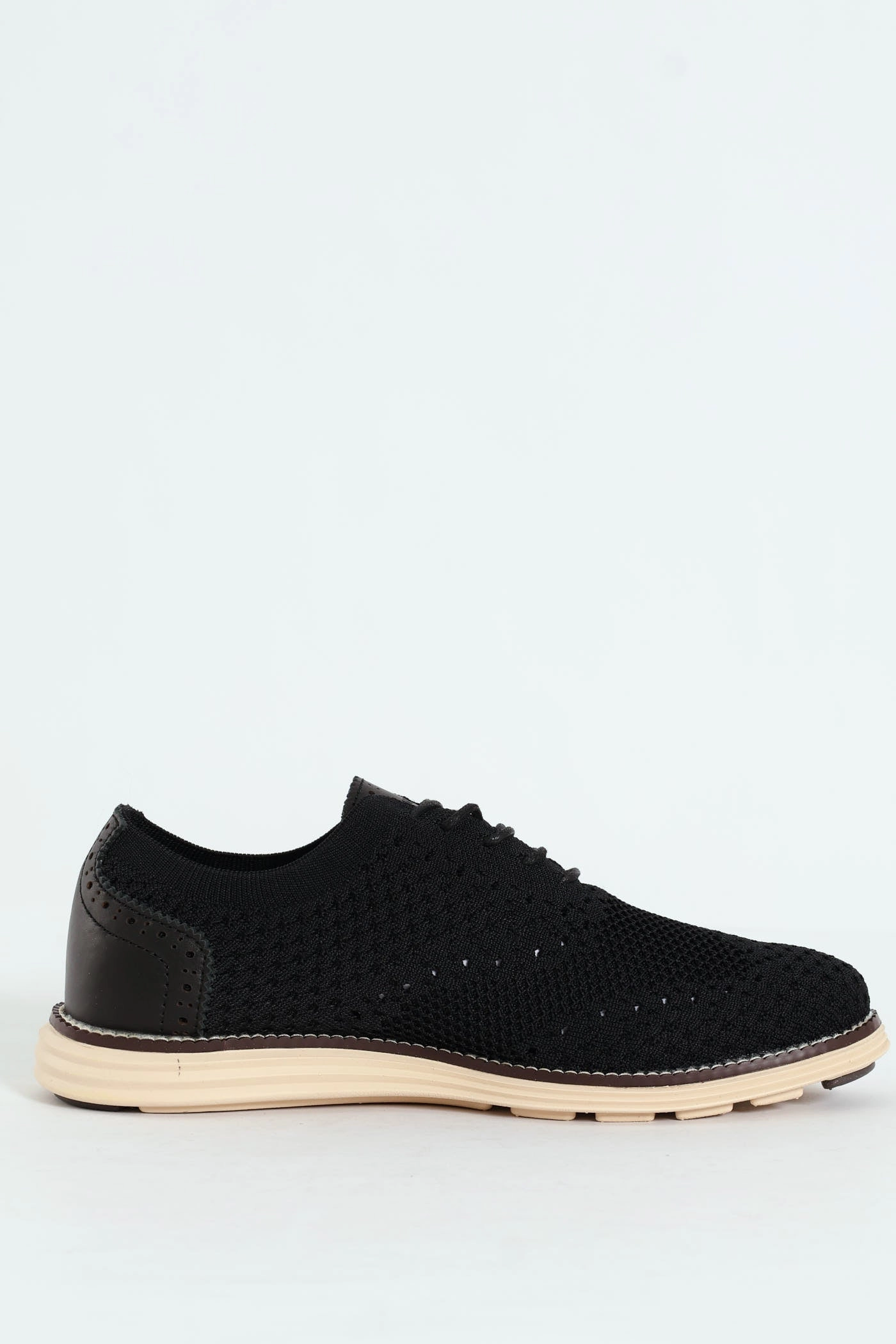 Flye Knit Smart Casual Lace Up Shoe - Black Group Setting Sharp Trim
