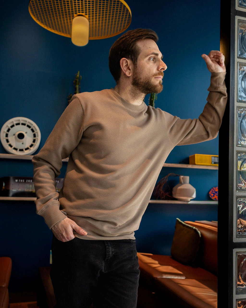 family wear HIVE CREWNECK / TAUPE