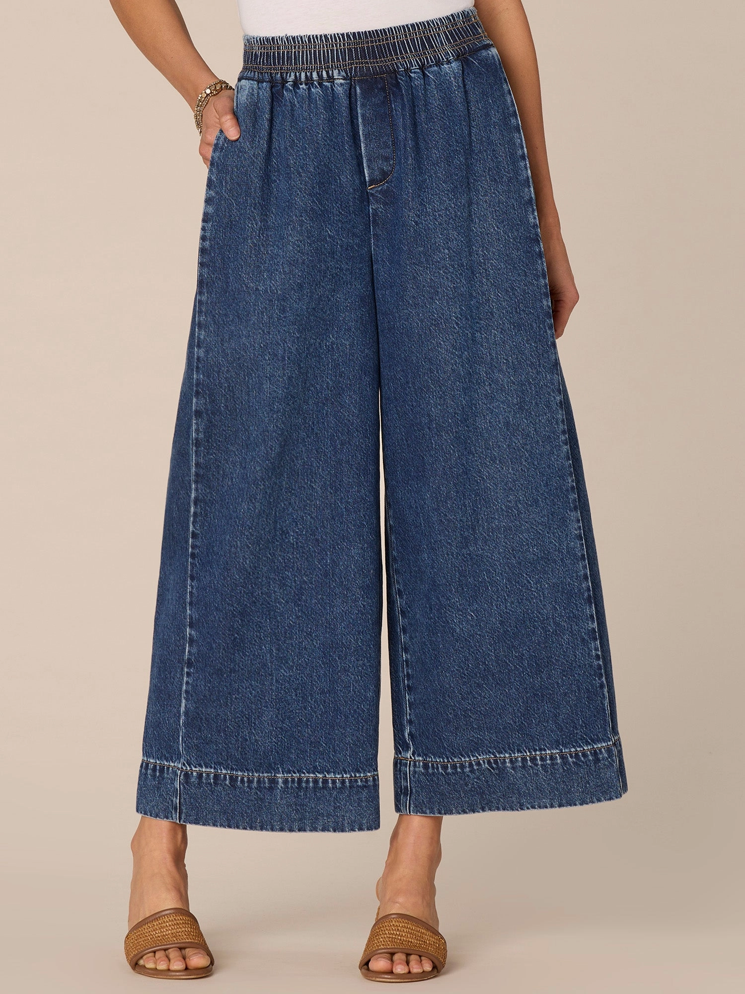 Comfortable Choice Everyday Outfit Skyrise Cropped Wide Glider Jeans with Pleating
