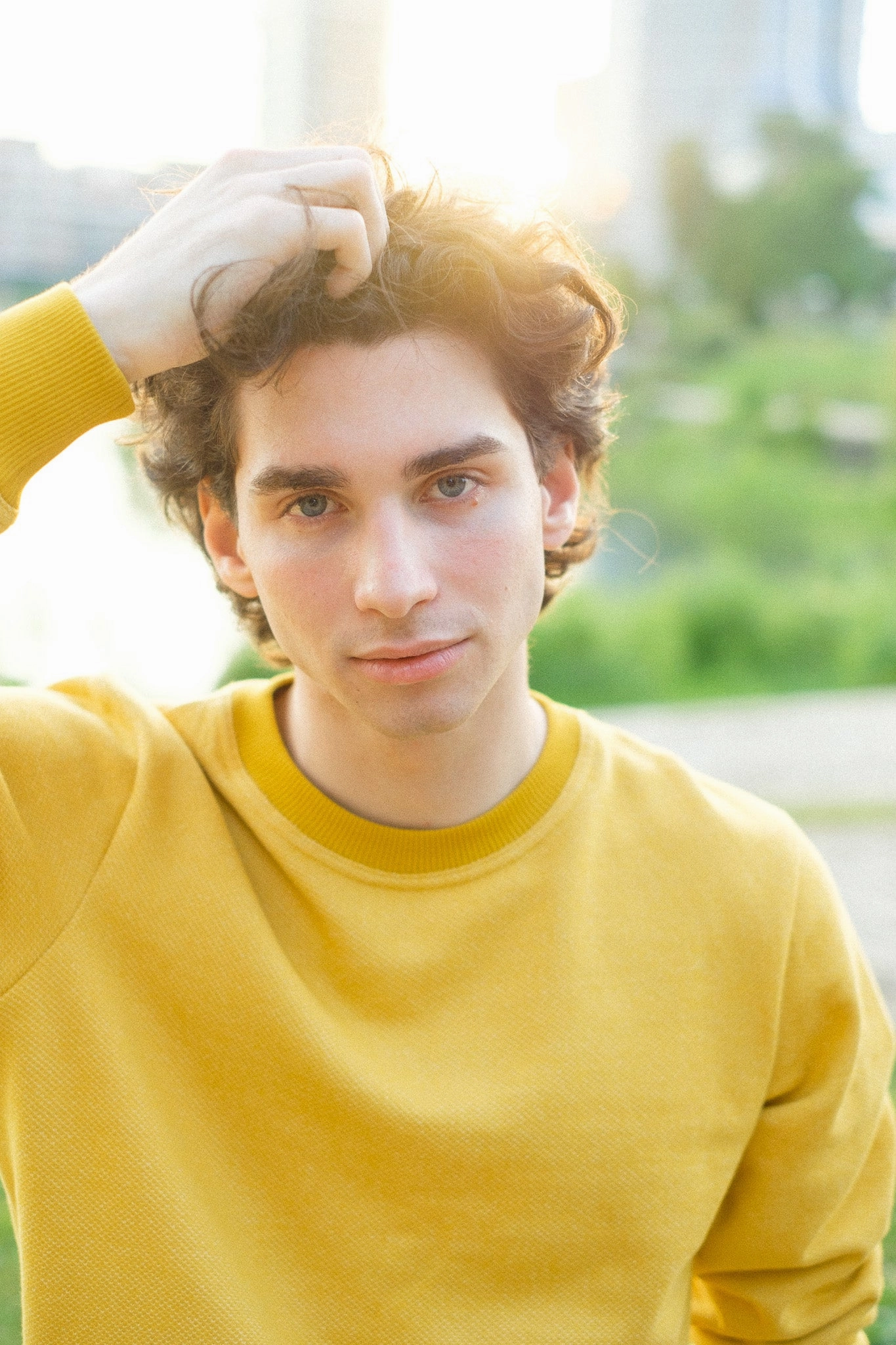 Water-Repellent Finish BICOLOR CREWNECK / MUSTARD