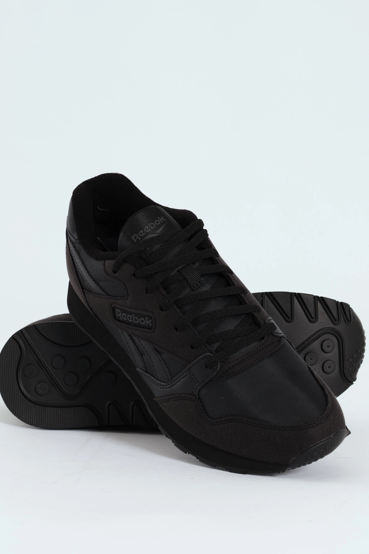 Ultra Flash Sneaker - Black Neutral Walk