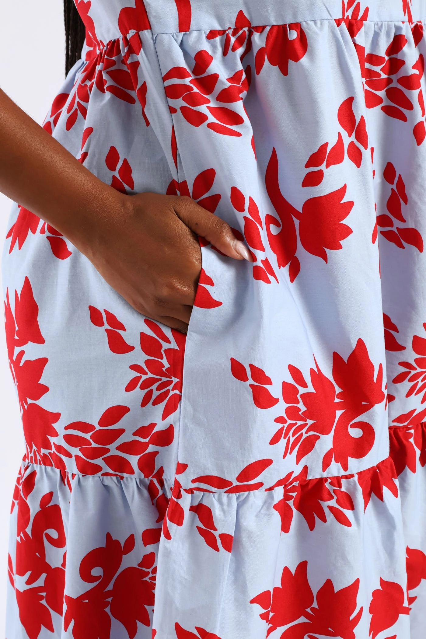 Frill Neck Tiered Hilo Flared Midi Dress - Light Blue/Red Basic Warm