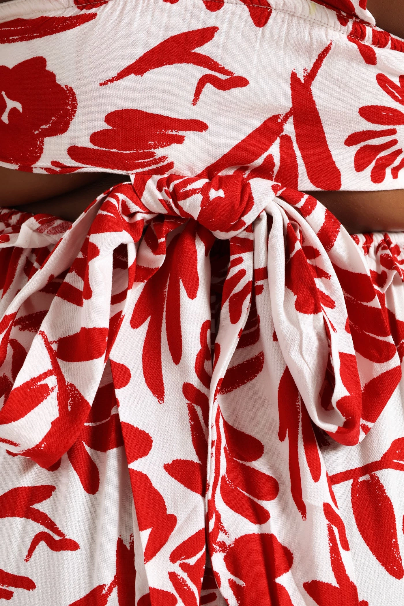 Frilly Shirred Bodice Open Back Tiered Maxi Dress - White/Red Flattering Look Wear