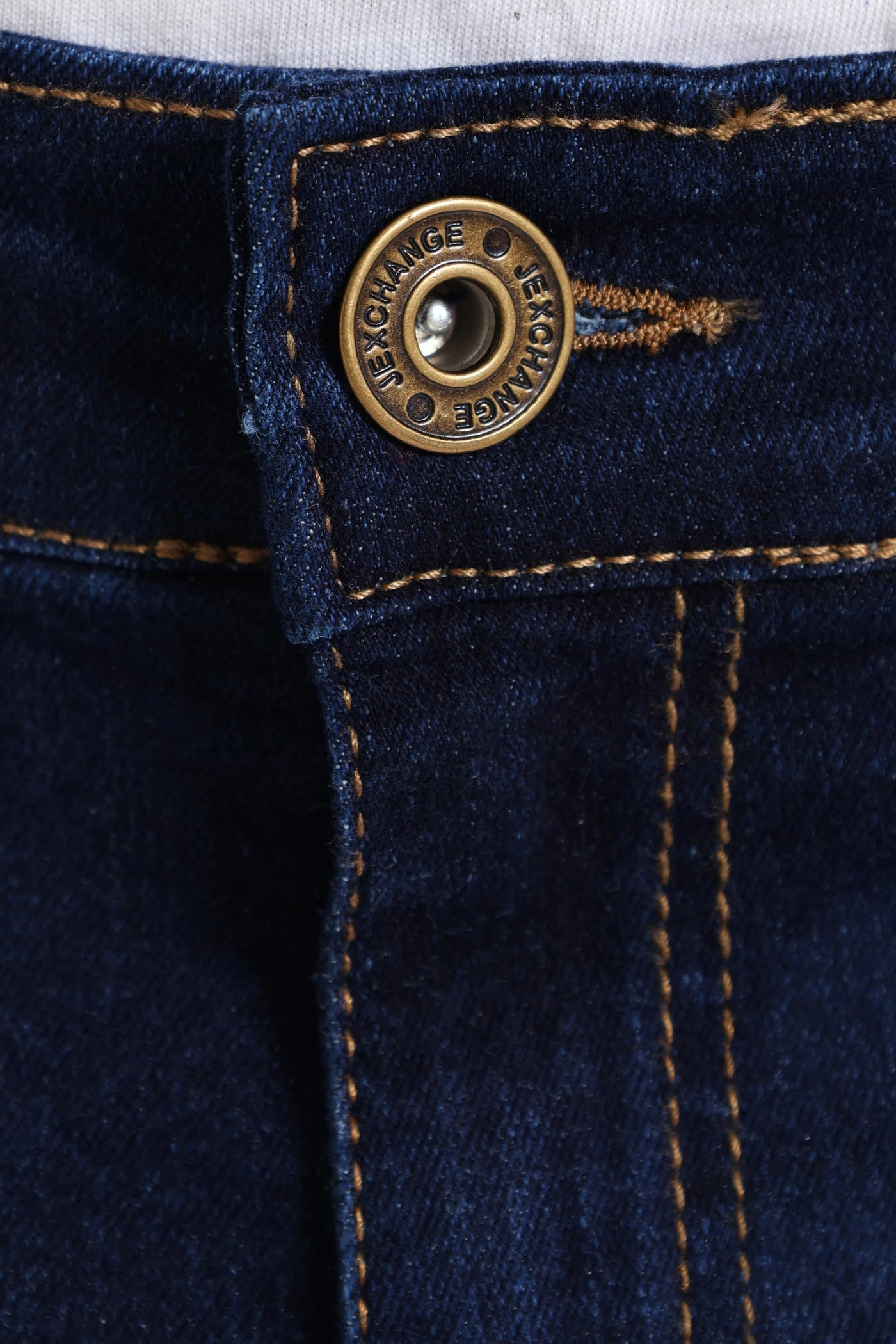 Outdoor Relax Anti Chafe Seamless Full Coverage Basic Denim Shorts - Mid Wash