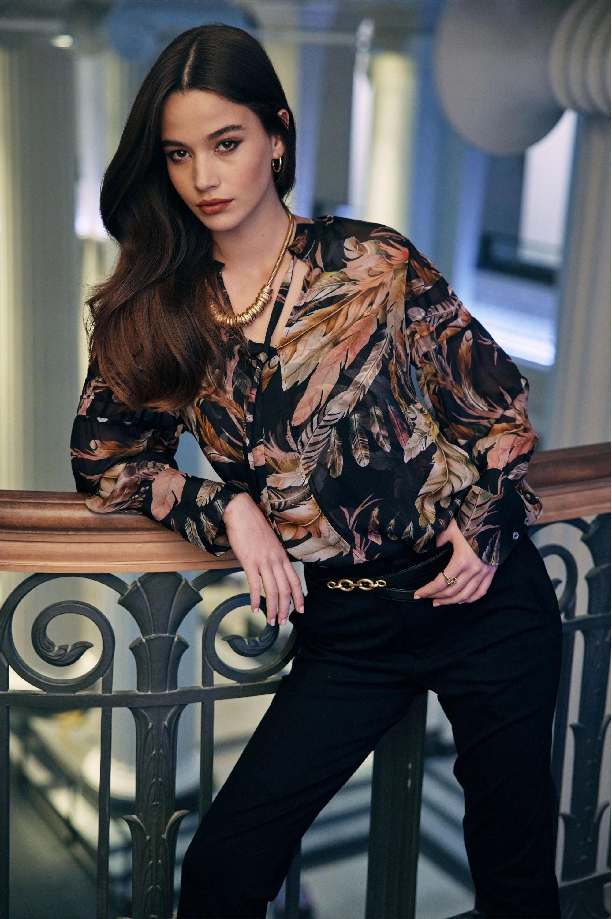 Cuffs Adjust Bonded Closure Mechanism FEATHERINGTON BLOUSE - LS2946