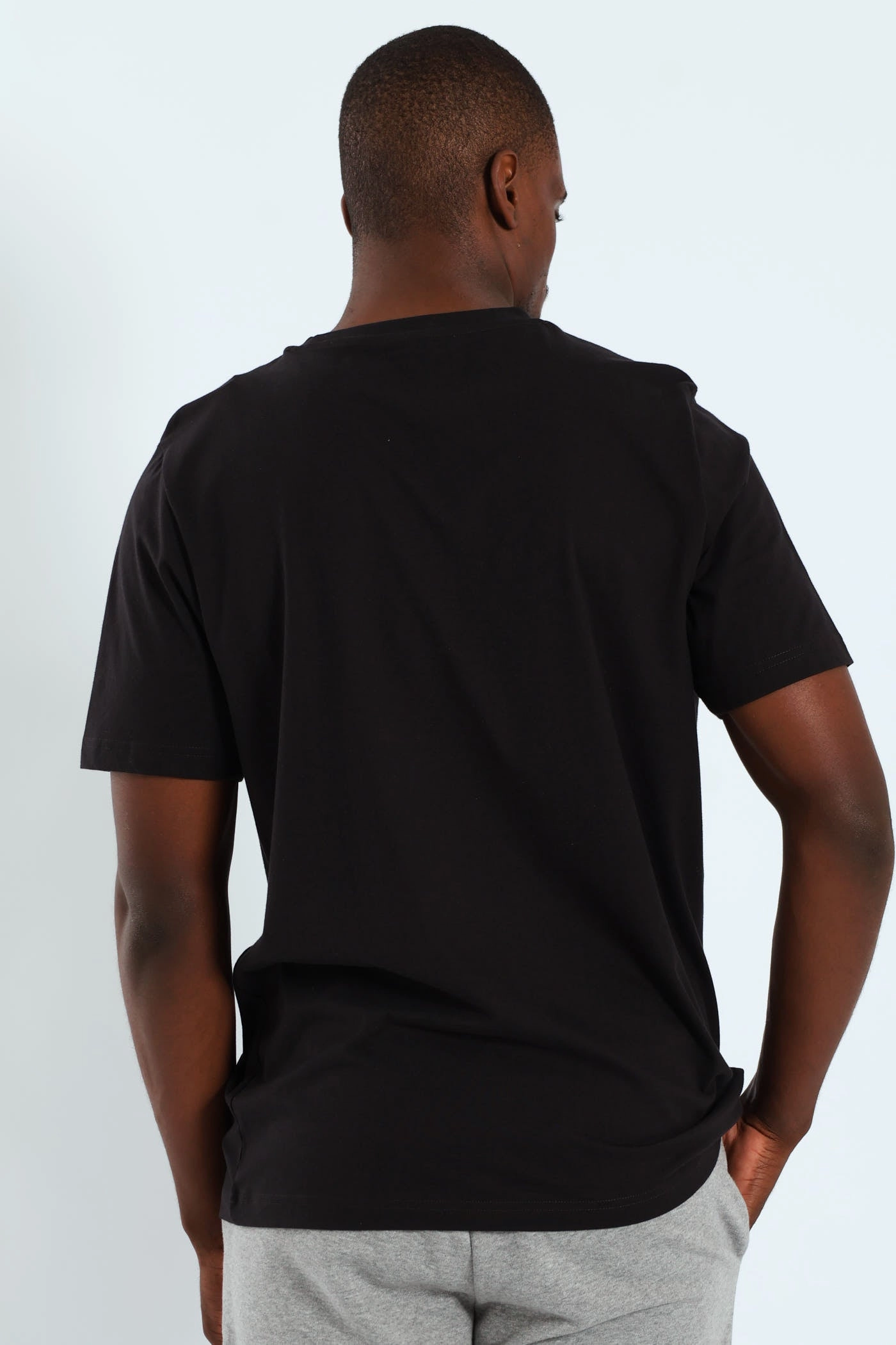 Essential Small No.1 Logo Tee - Black ethical Timeless Look Wear