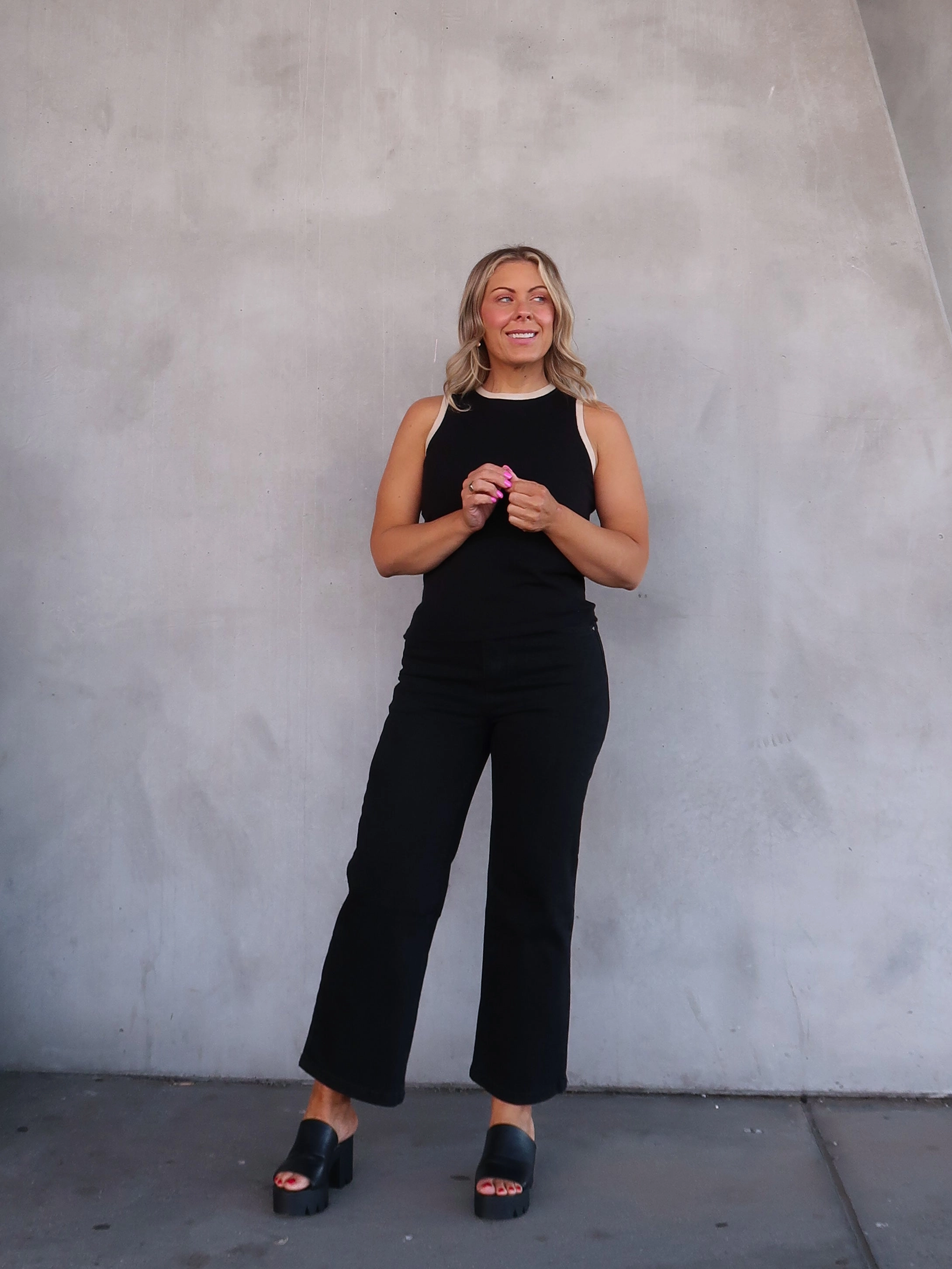 Cool And Simple Temperature Regulating Fabric Grayson Jeans - Black