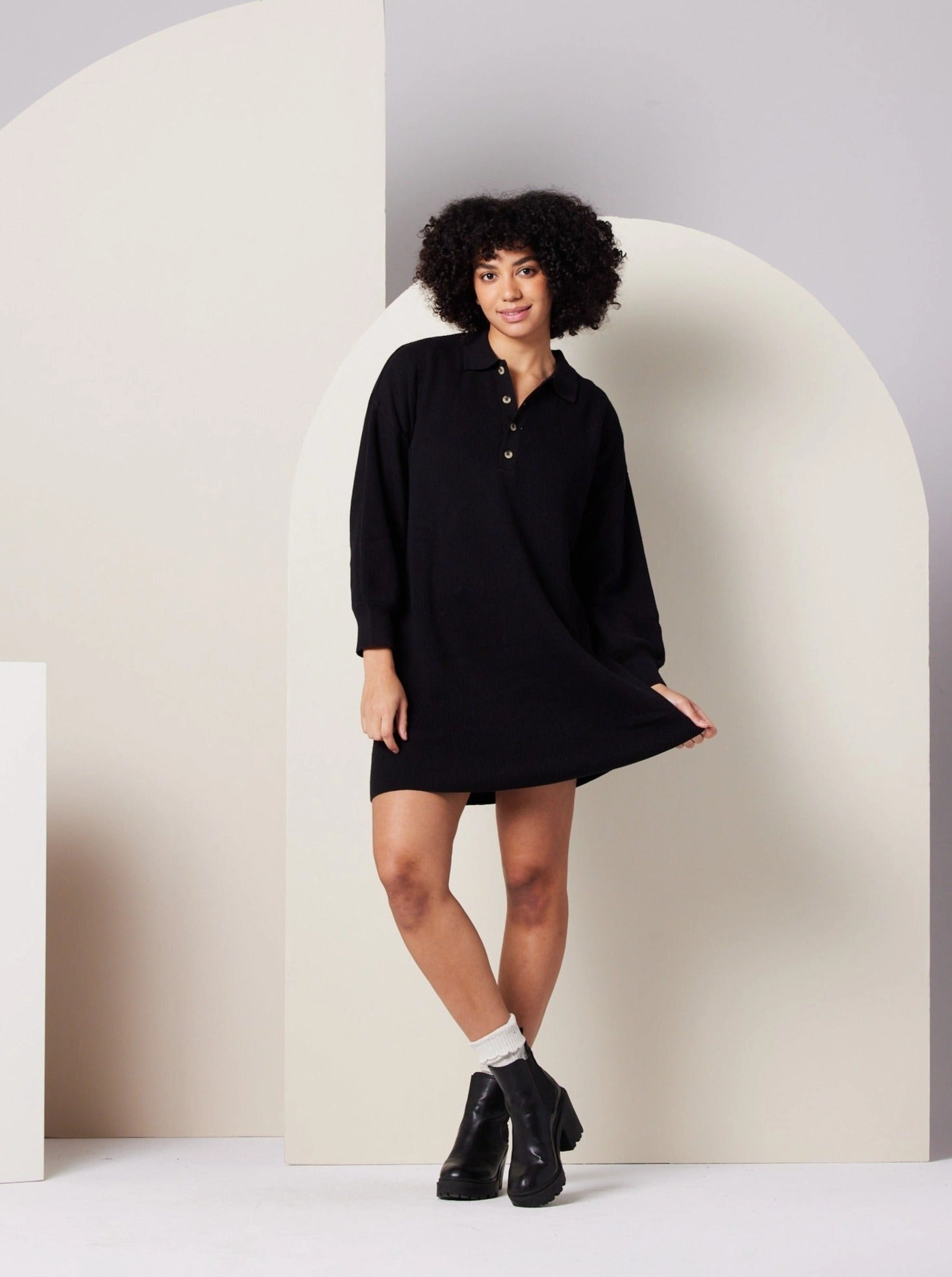Nature Bloom Rooftop-Event Griffin Sweater Dress - Black