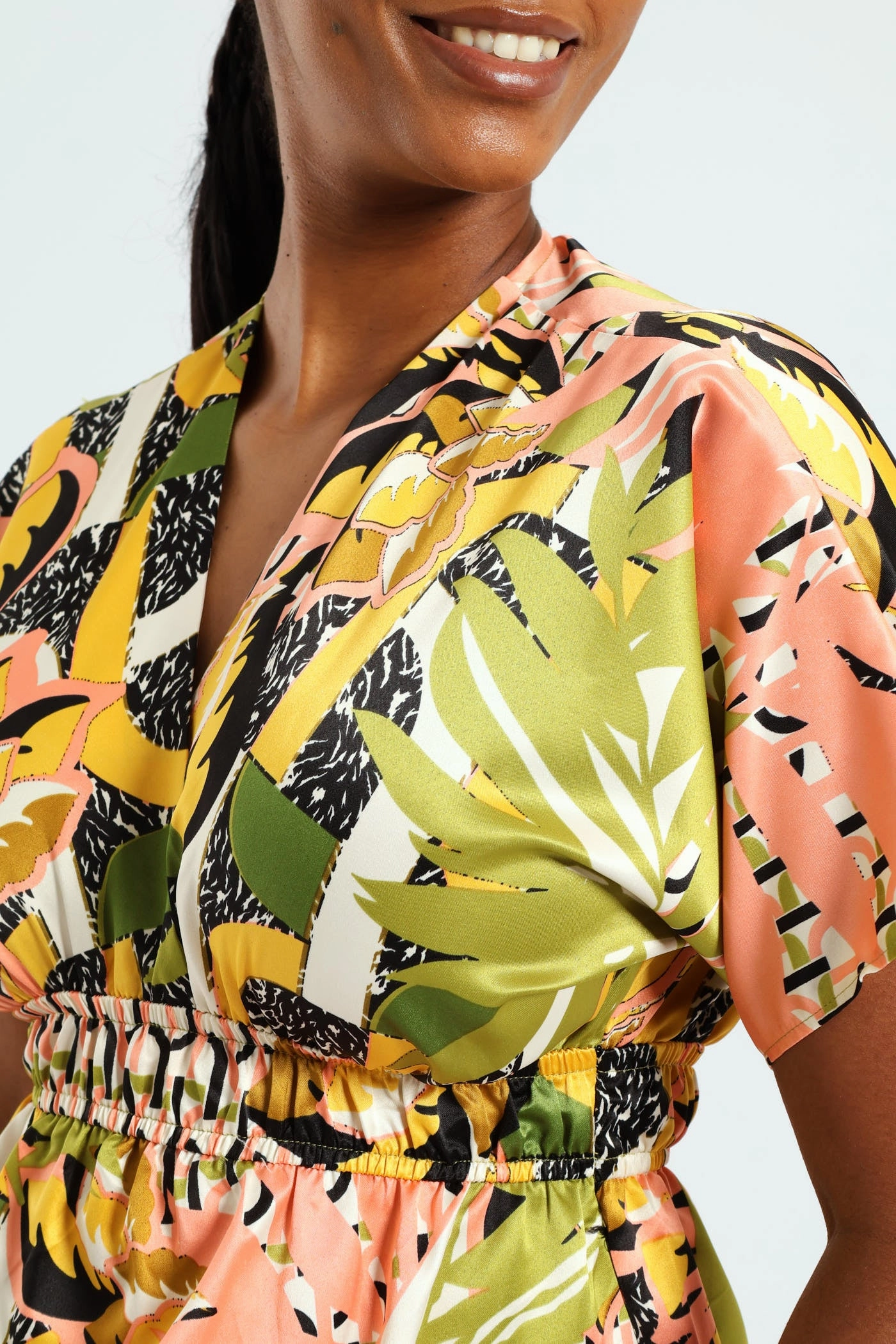 Calm Fit Travel-Pack Short Sleeve V-Neck Shirred Waist Printed Satin Maxi Dress - Multi