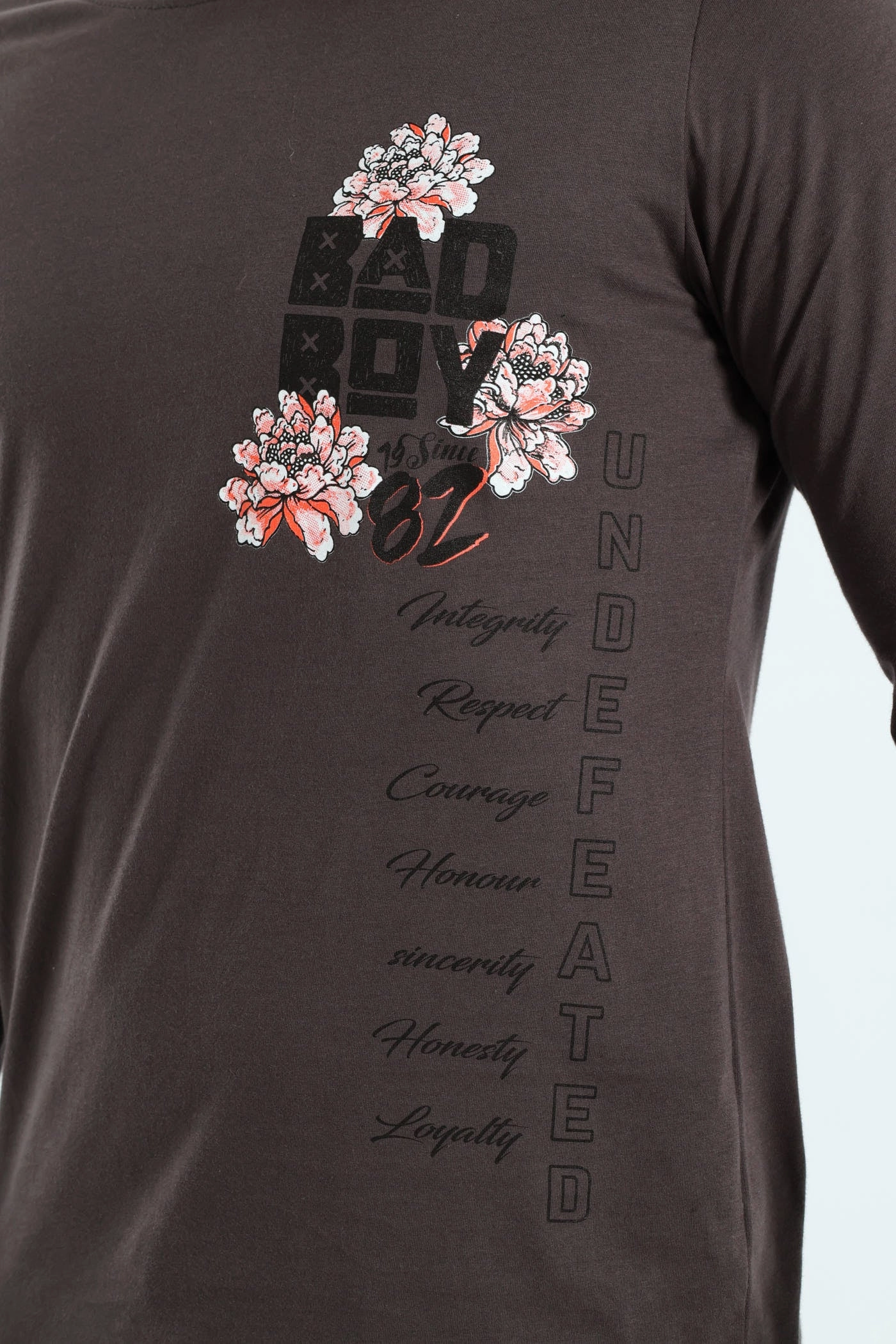 Soft And Comfortable Stain Resistant Oni Long Sleeve Tee - Charcoal