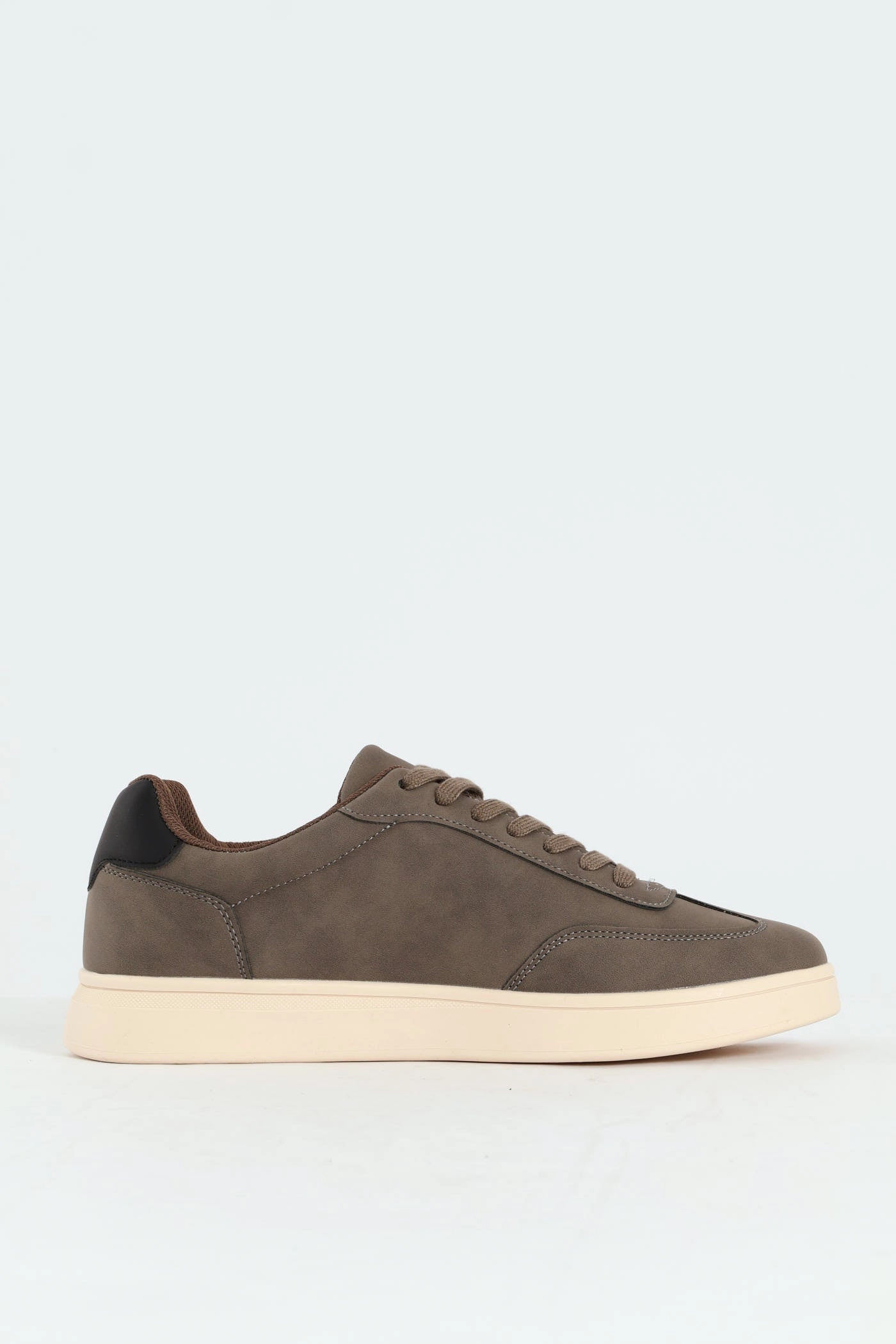 Low Cut Prostration Flat Comfort Court Sneaker With Side Stripe - Grey