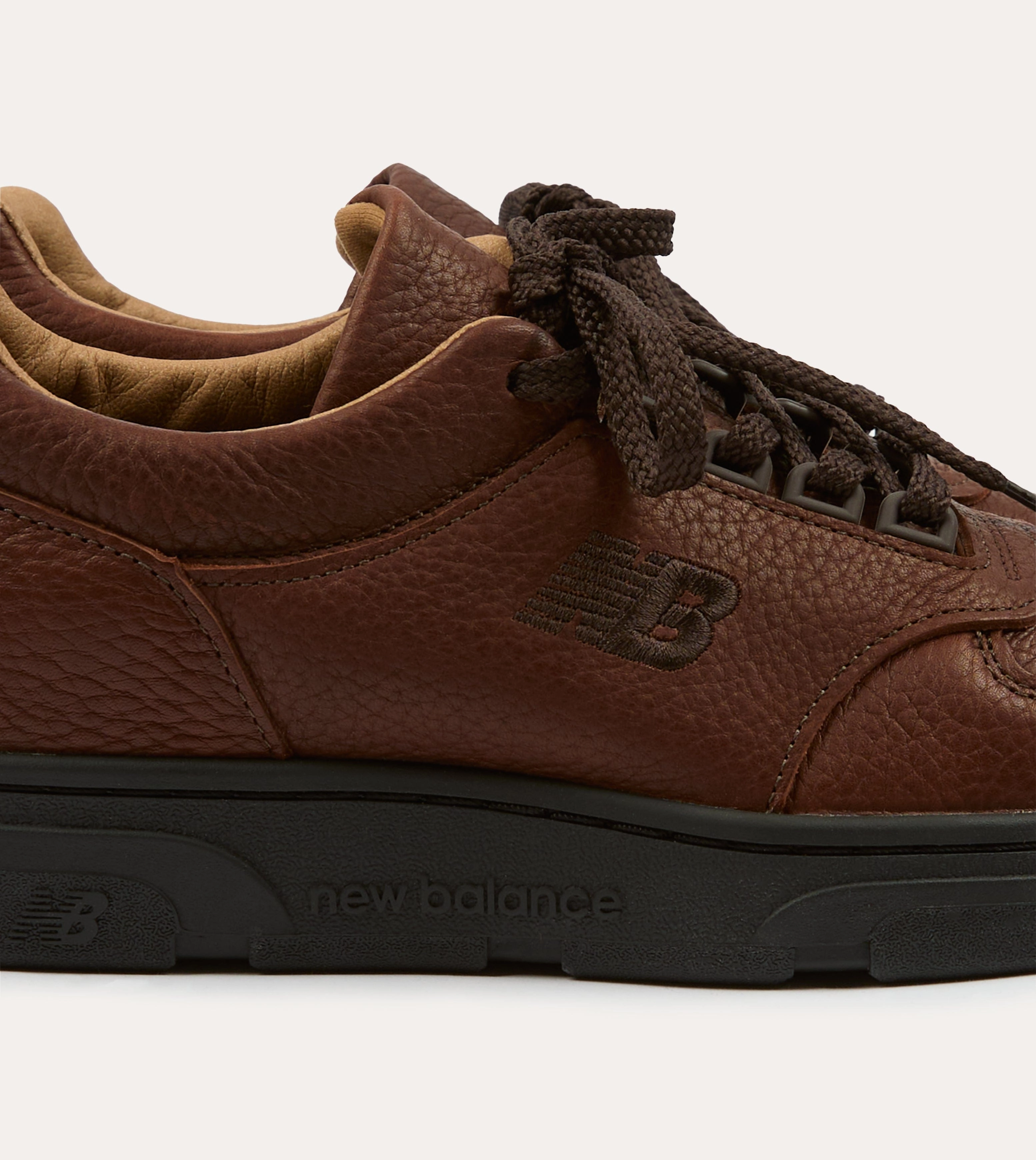Stress - relief Walking New Balance Brown Made in UK Allerdale Trainers