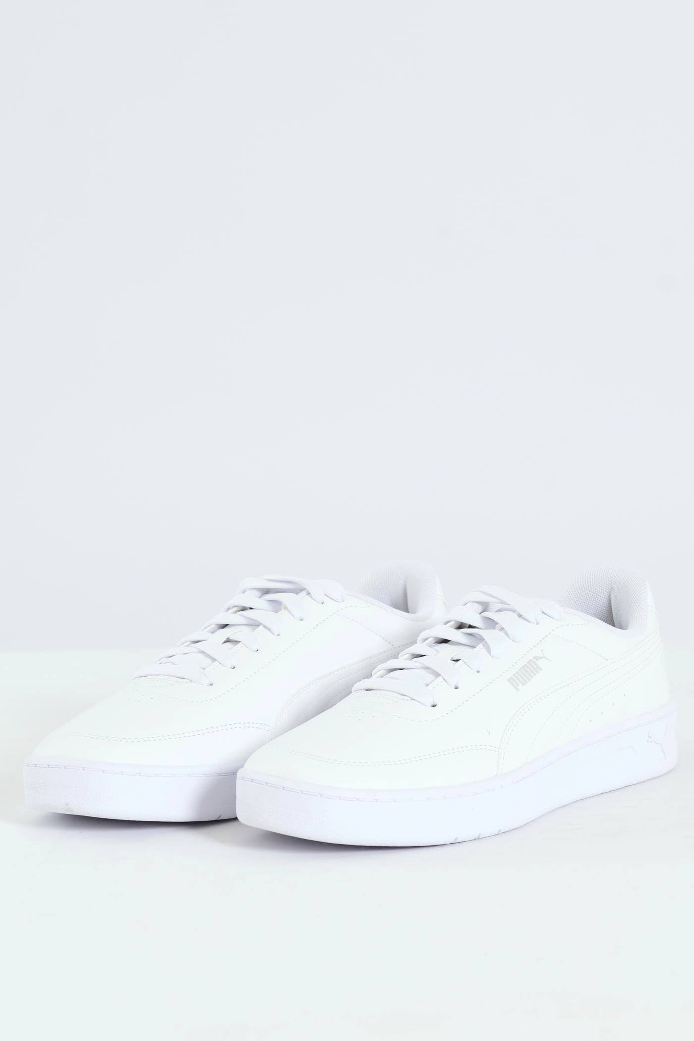 Quiet Walk Slim Build Court Classic Clean Sneaker - White
