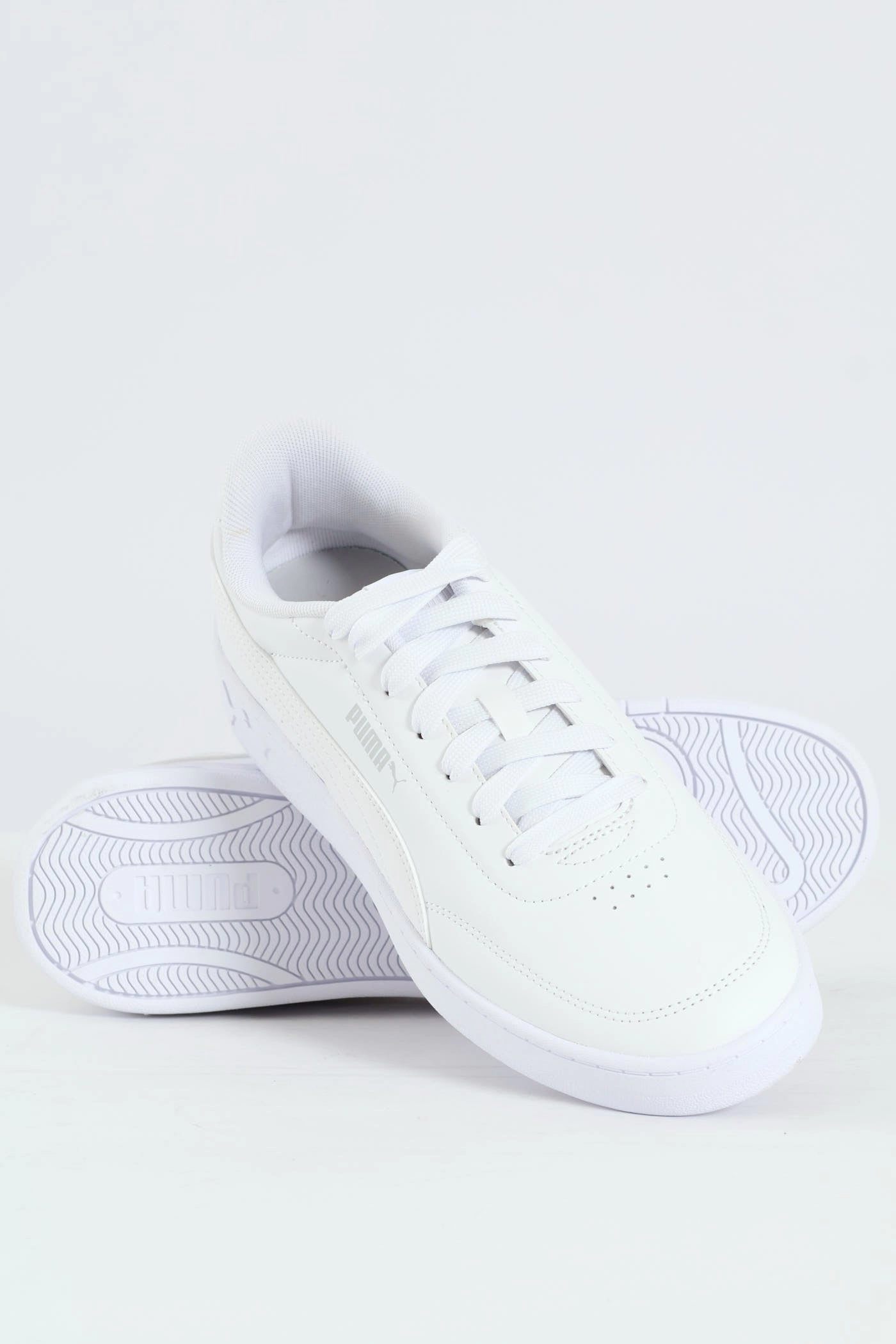 Stretch tongue Court Classic Clean Sneaker - White