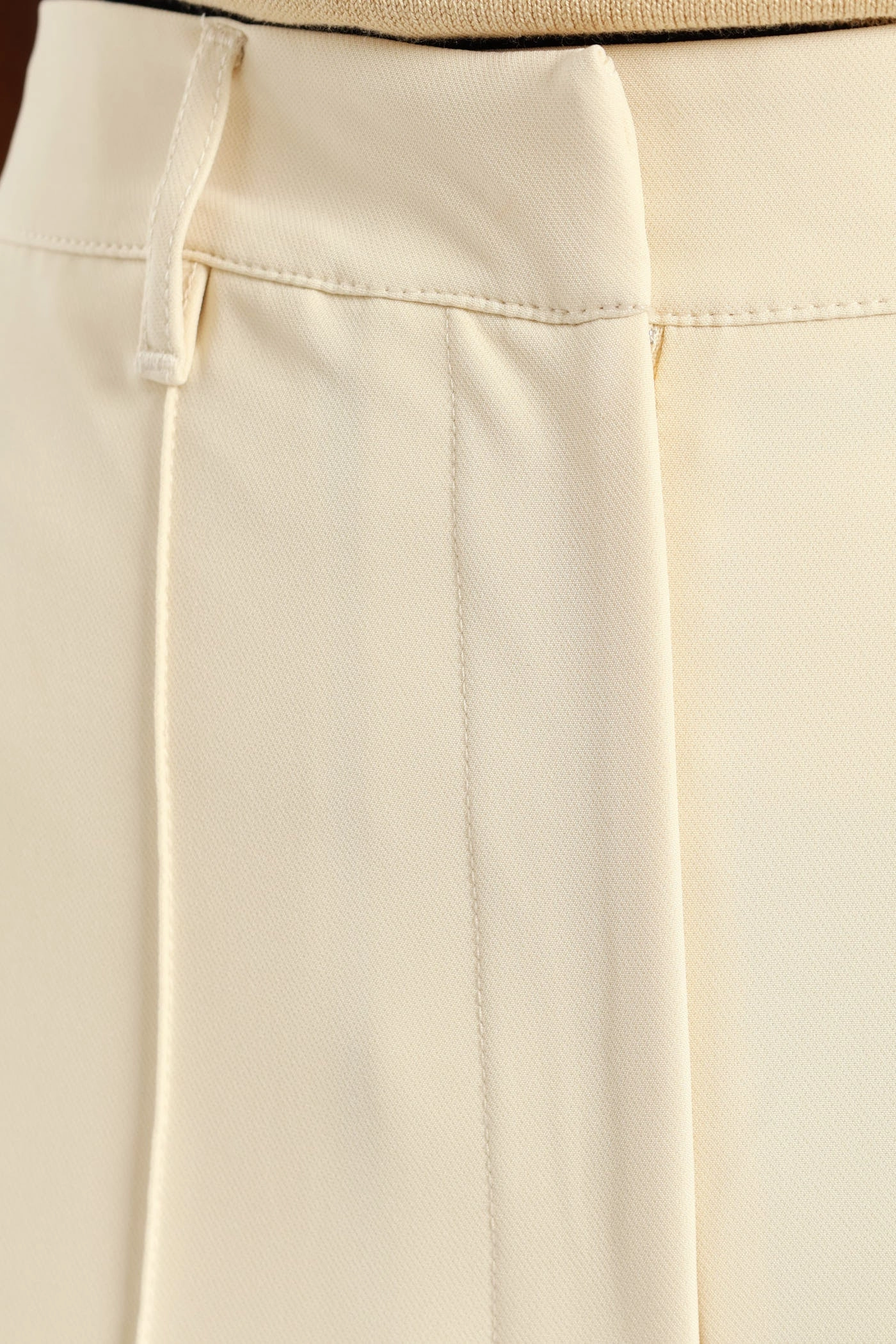 Jet Pocket Pin Tuck Straight Leg Pant - Cream Tapered Look Sleek Cut