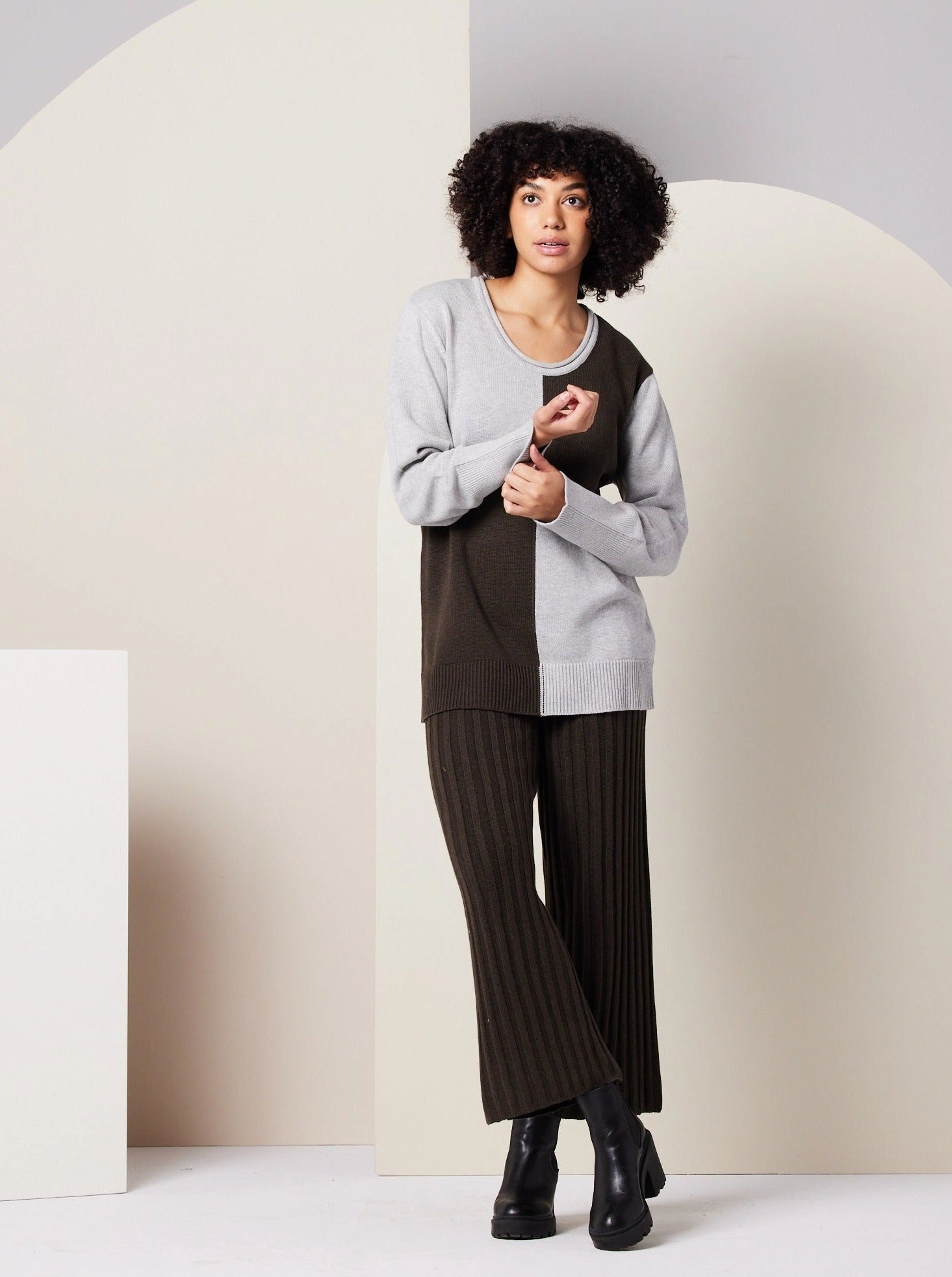 Breathable Comfort Fit Paloma Sweater - Heather Grey Colorblock