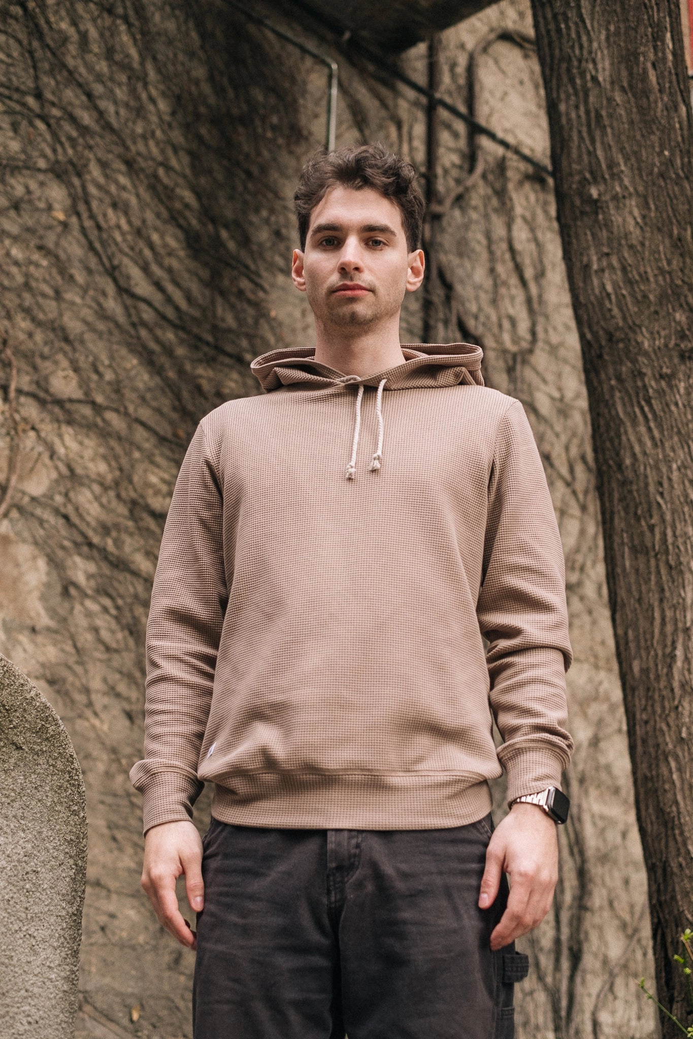 HIVE HOODIE / TAUPE product patch uniqueness City Fit