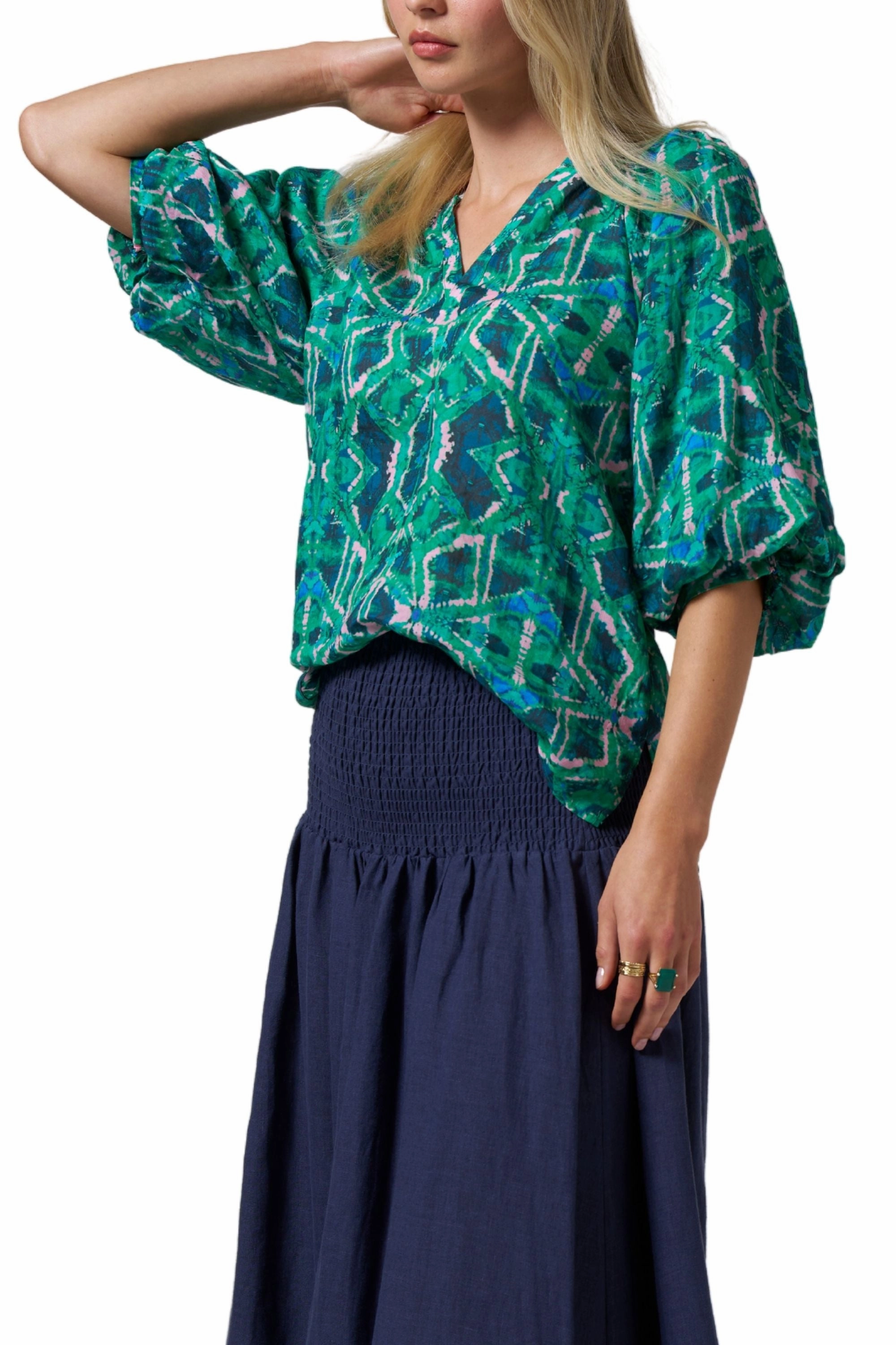 Adjustable Cuff GIA BLOUSE - LS2825