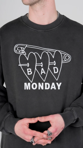 Zammit Pin Embroidered Sweater Calm Day Fit