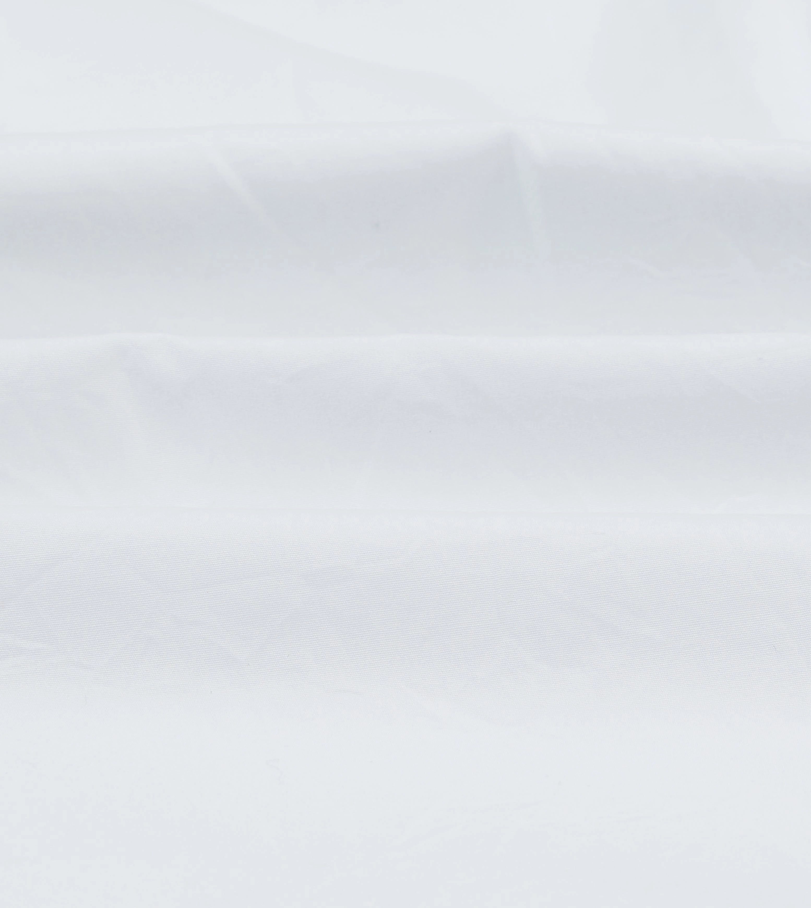 White Cotton Pocket Poplin Button-Down Shirt Dynamic Design Workwear Essential