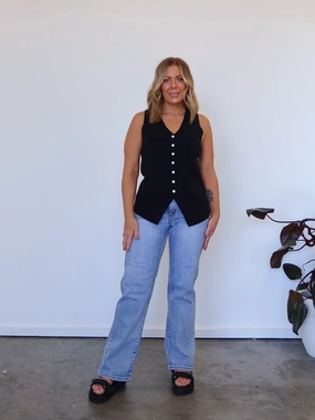 Clean Shape Vance Jeans