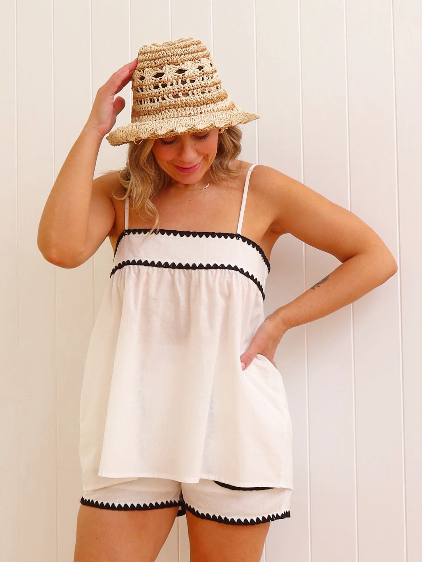 Lily Shorts - White/Black Movement Flex Durable Stitching