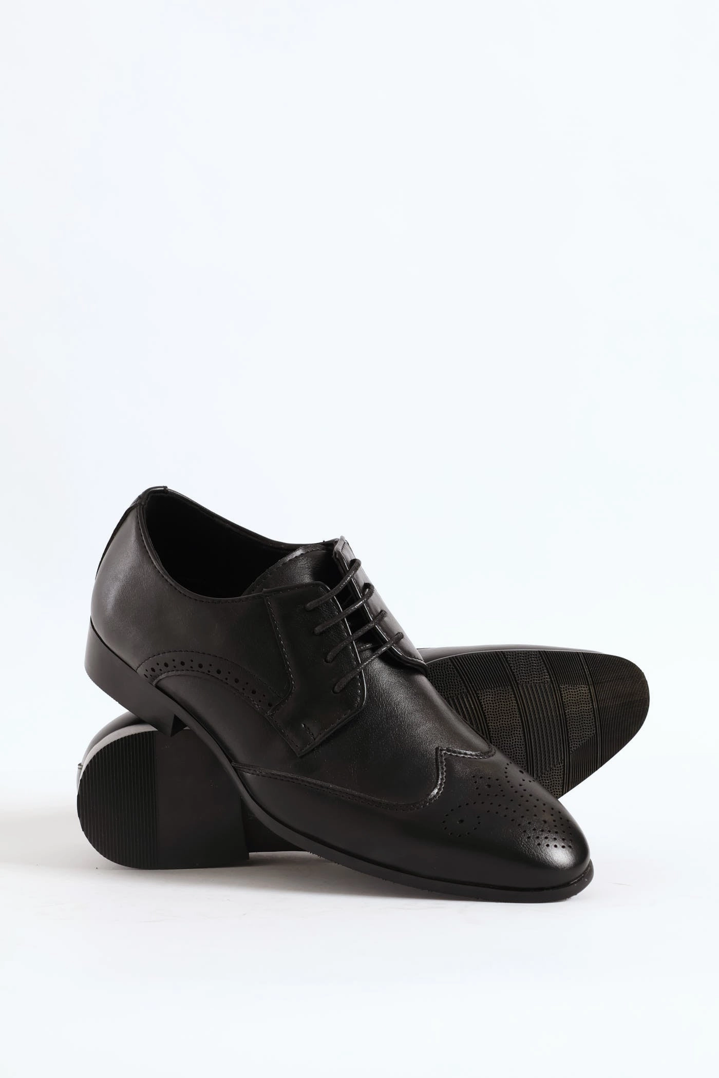 Interior Focus Stitched Wing Detail Lace Up Derby Shoe - Black