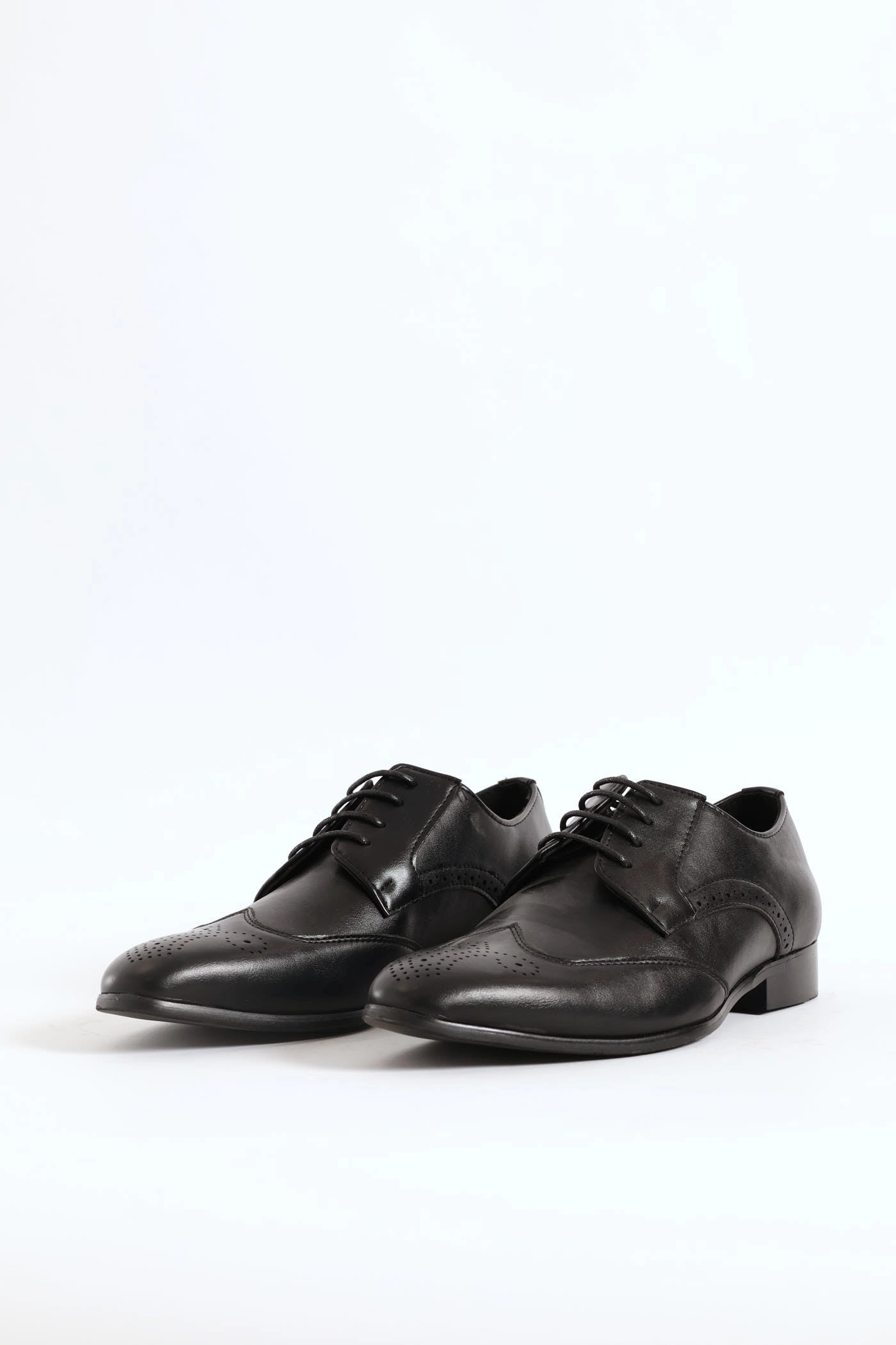 Stitched Wing Detail Lace Up Derby Shoe - Black Versatile Footwear Polished Finish