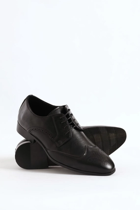 Interior Focus Stitched Wing Detail Lace Up Derby Shoe - Black