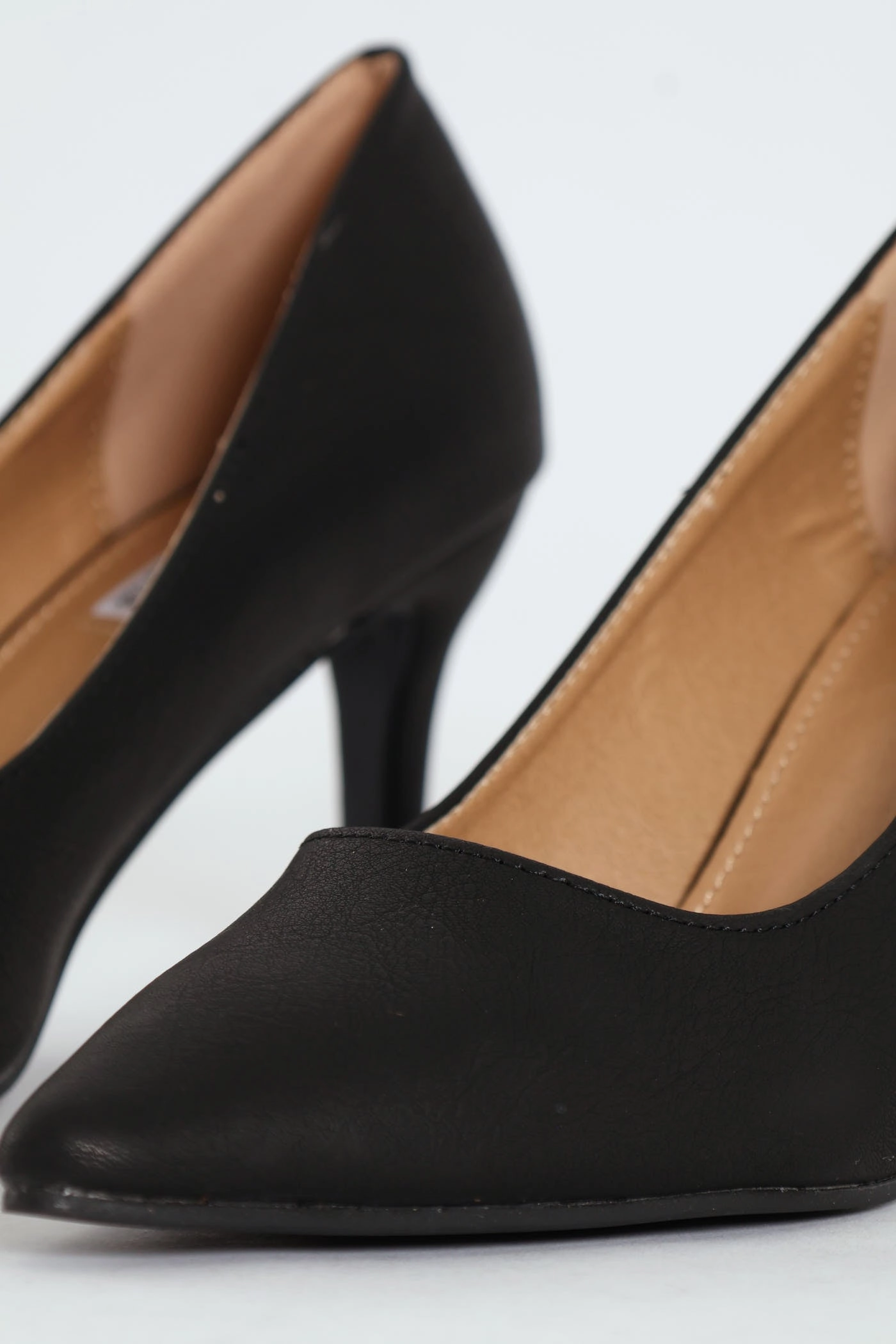 Glamorous Shoes Madison Pointed Toe Stiletto Court Heel - Black