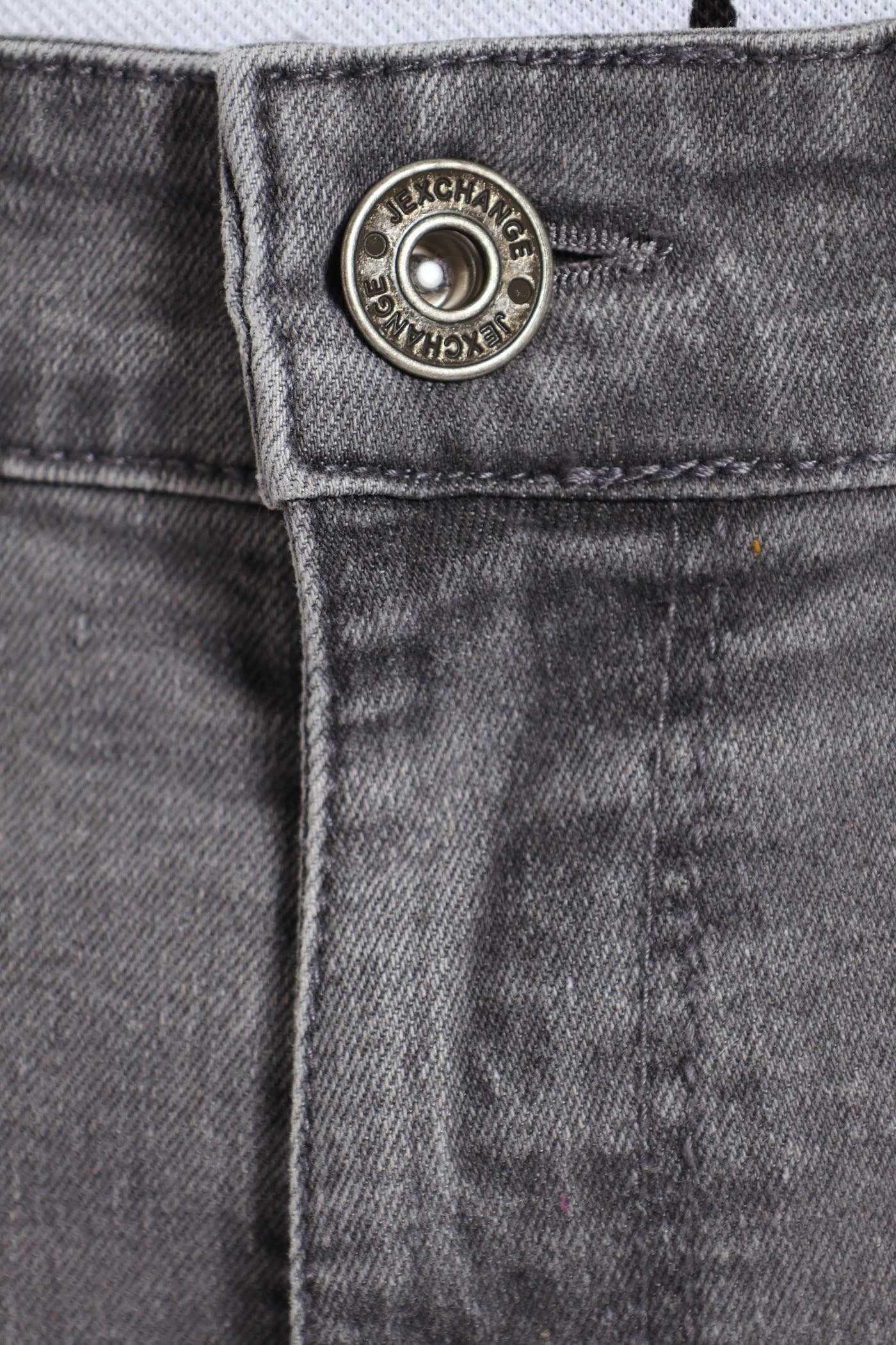 Fun Prints Versatile Layering Mesh Ventilation Panels Basic Wash Denim Shorts - Grey