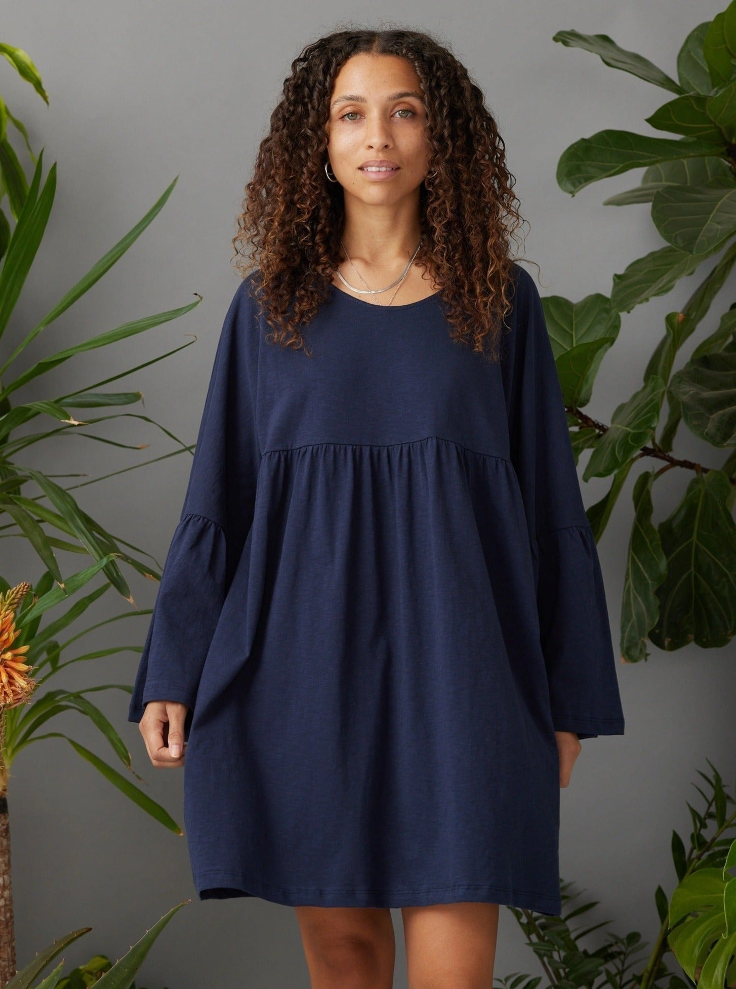 Miller Dress - Dark Blue Gemstone-Detail Clean Base