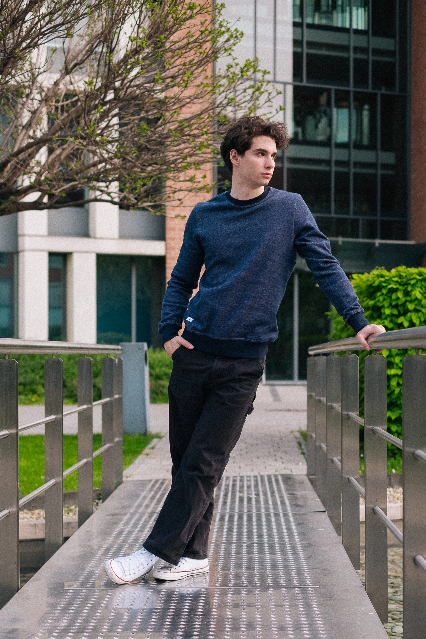 Tight Fit BICOLOR CREWNECK / NAVY