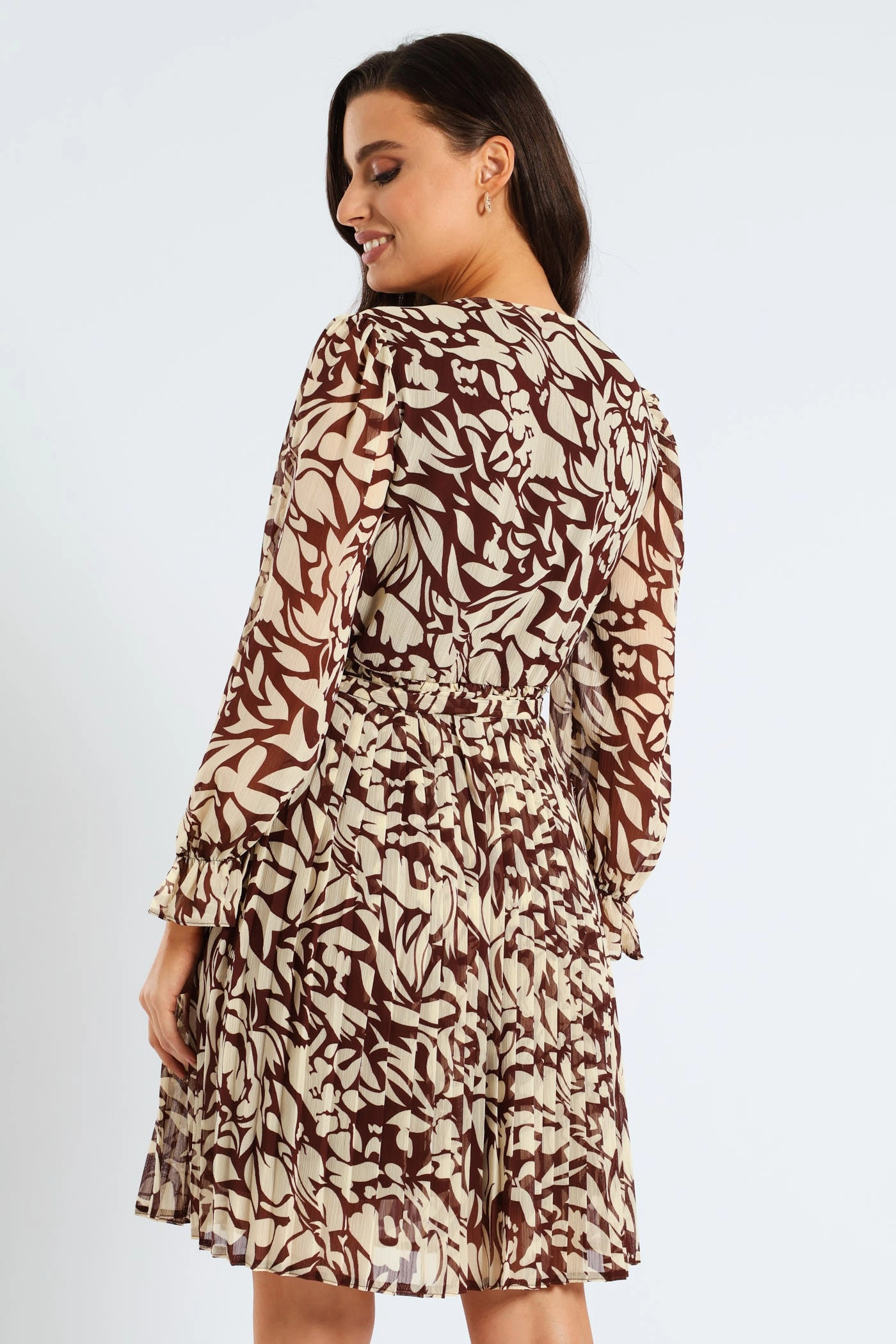 Monomchrome Pleated Keyhole Tea Dress - Bitter Chocolate Calm Tone