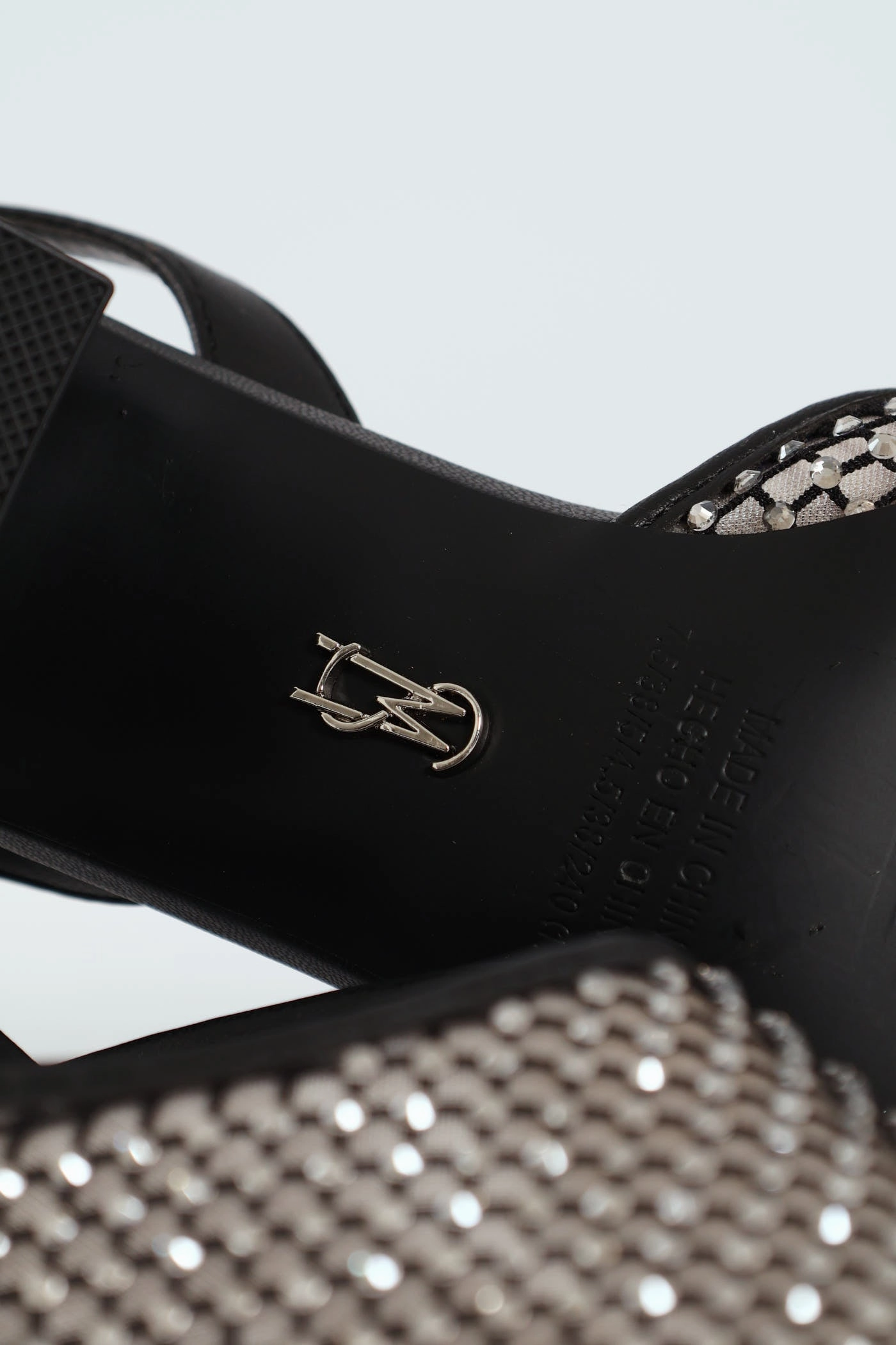 Energy return Stylish Mood Network Mesh Almond Toe Slingback Block Heel - Black