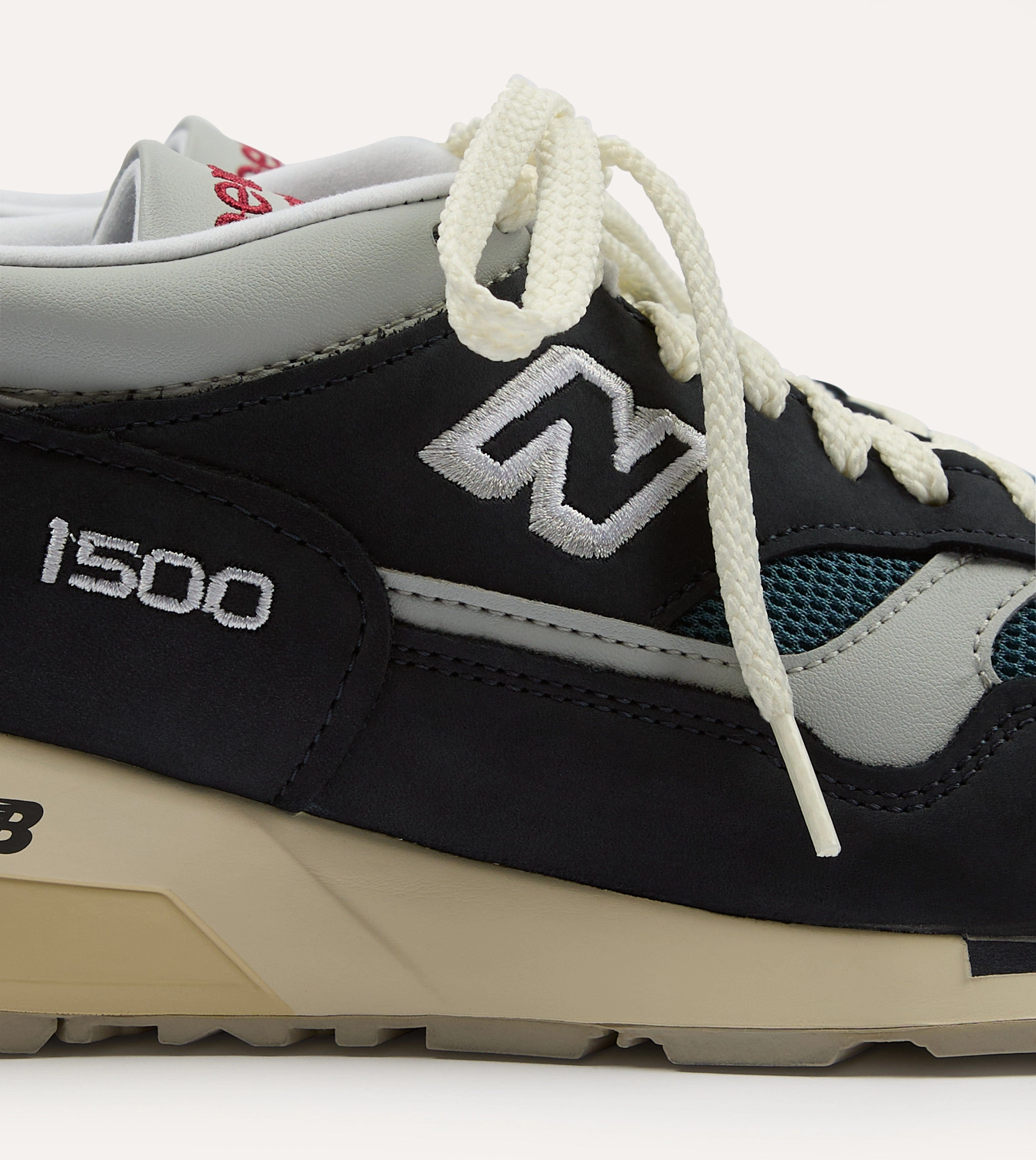 New Balance Navy Vintage Sport Made in UK 1500 Trainers running in autumn shoes