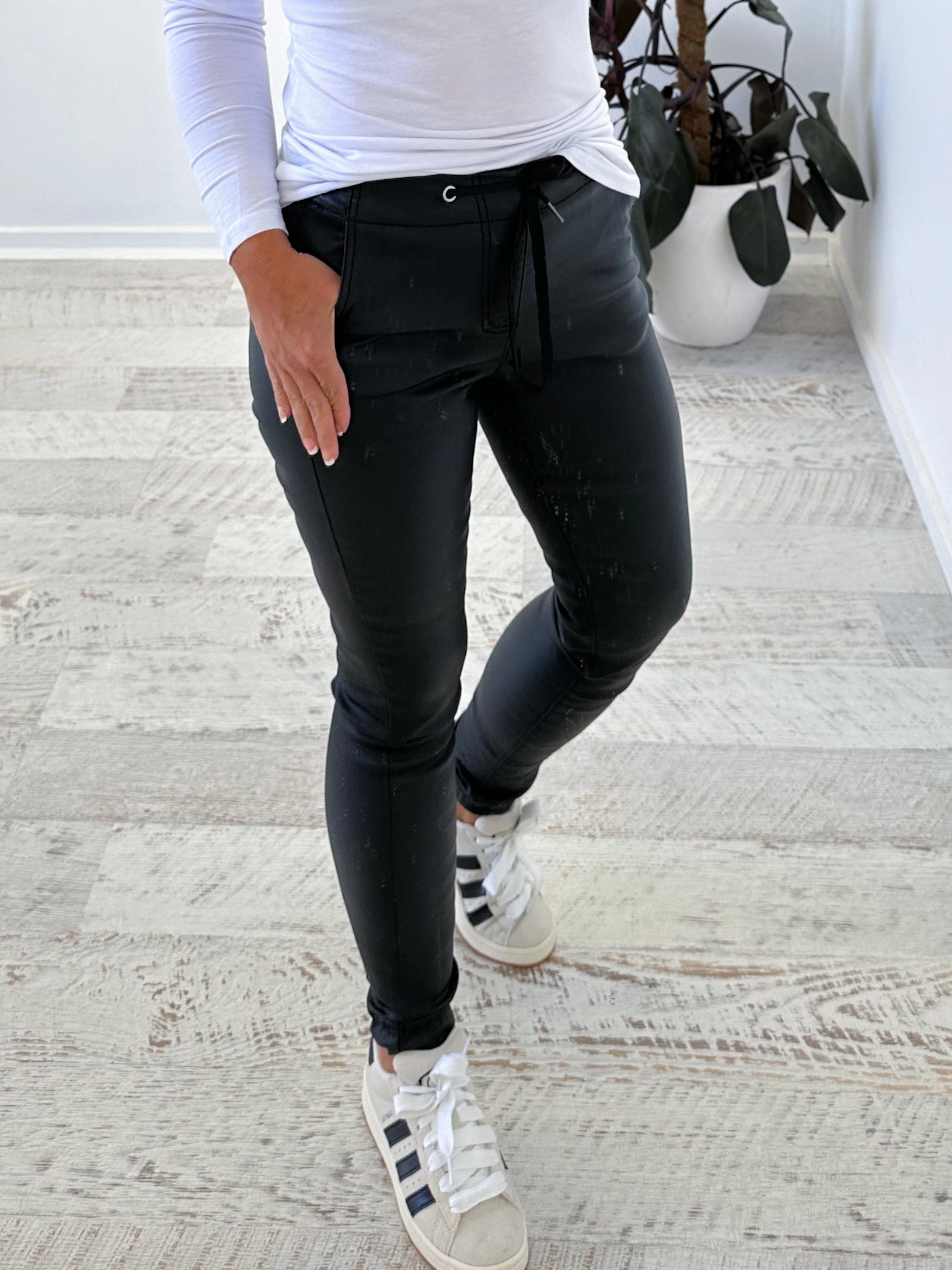 Simple Touch Casual Energy Nixon Waxed Joggers