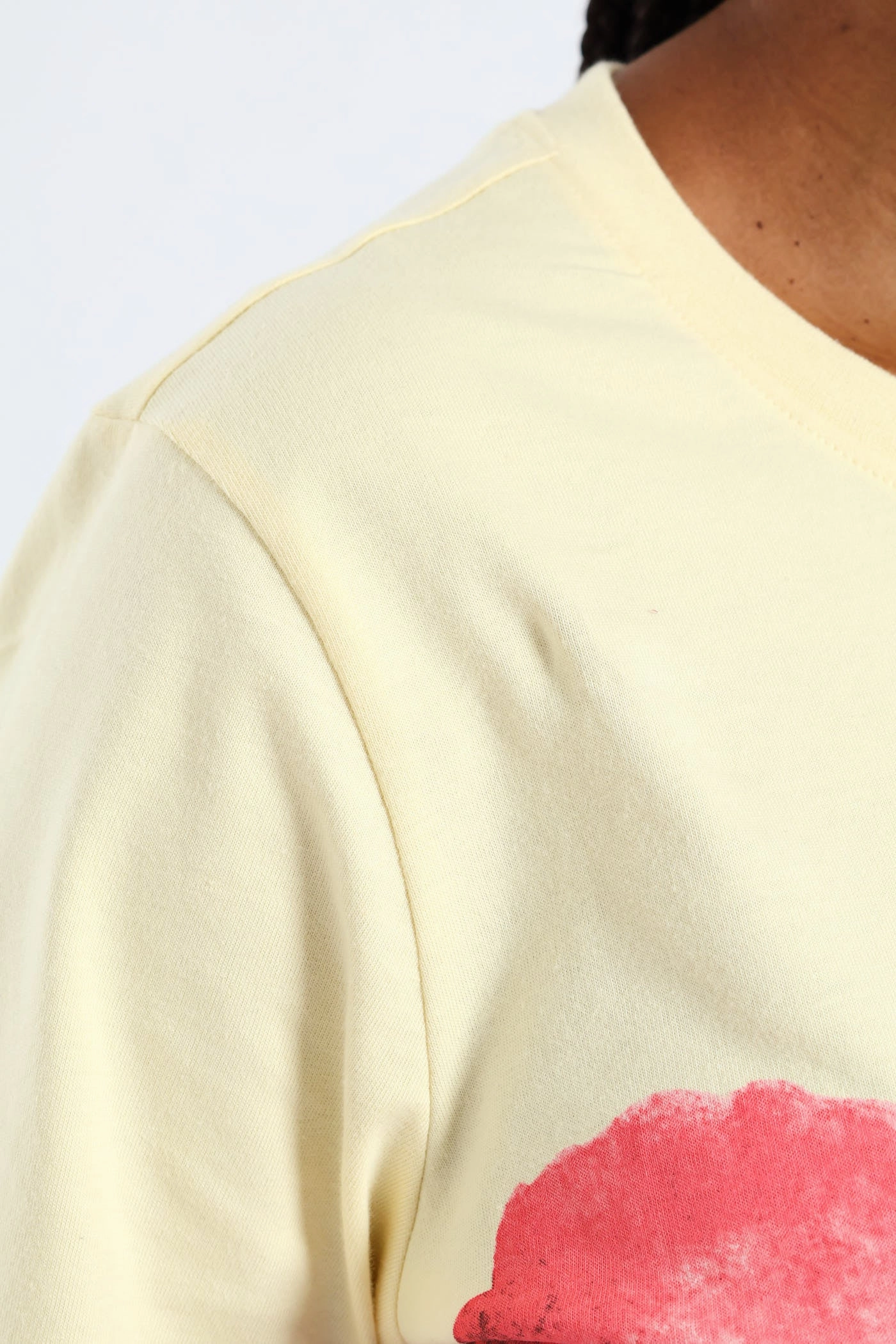 Short Sleeve Boxy Floral Placement Printed Tee  - Pastel Yellow MultiPocket Configuration SnagProof