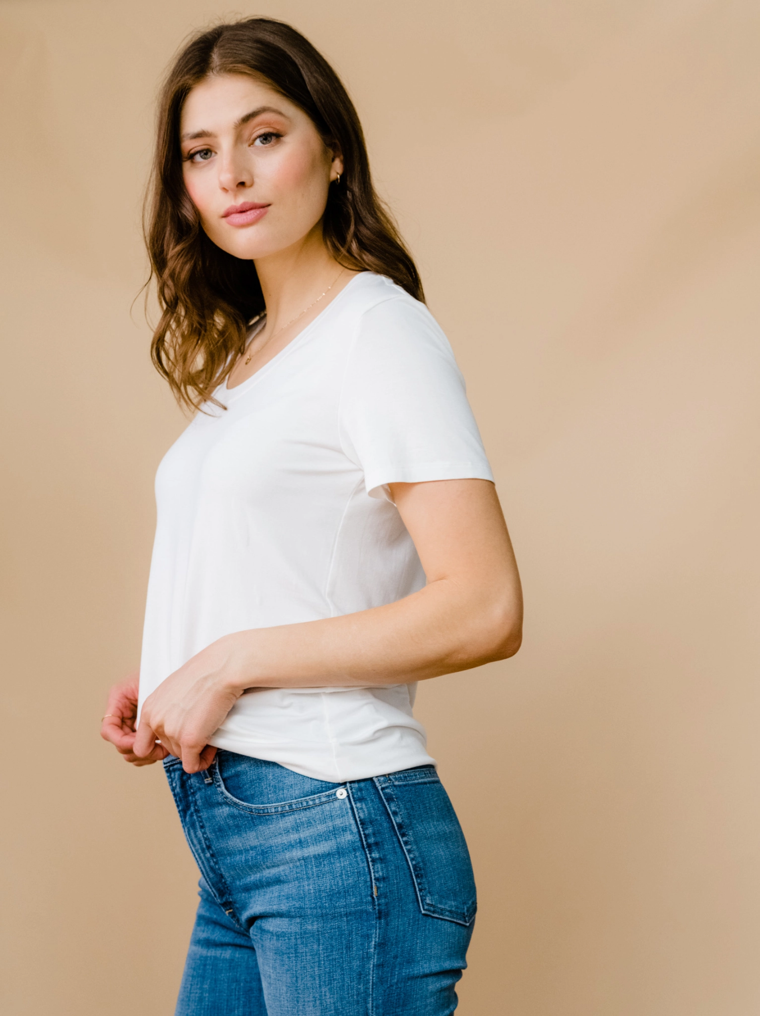 Antimicrobial Finish ButtonlessClosure Mae Drapey Tee - White