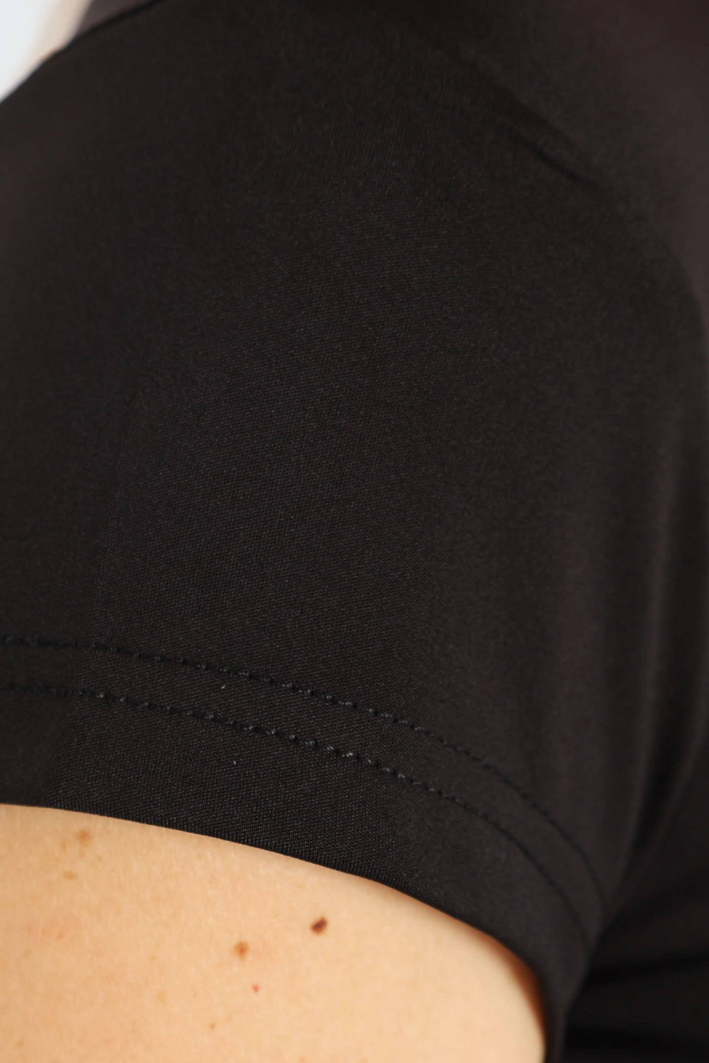 Short Sleeve Crew Neck Polyamide Tee - Black UV Protective Layer